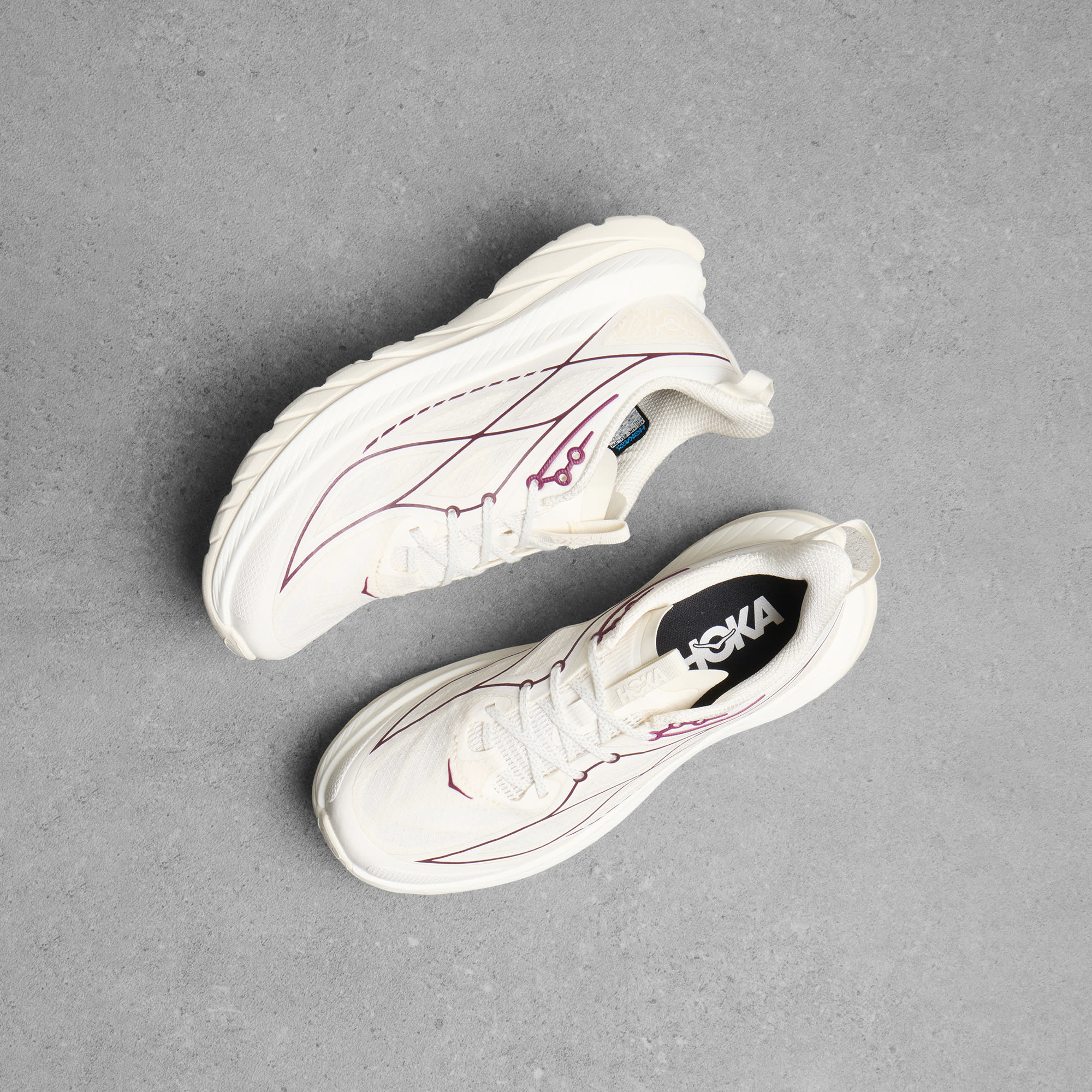 Hoka Mach Remastered - Alabaster / Cherry Syrup — photo 6