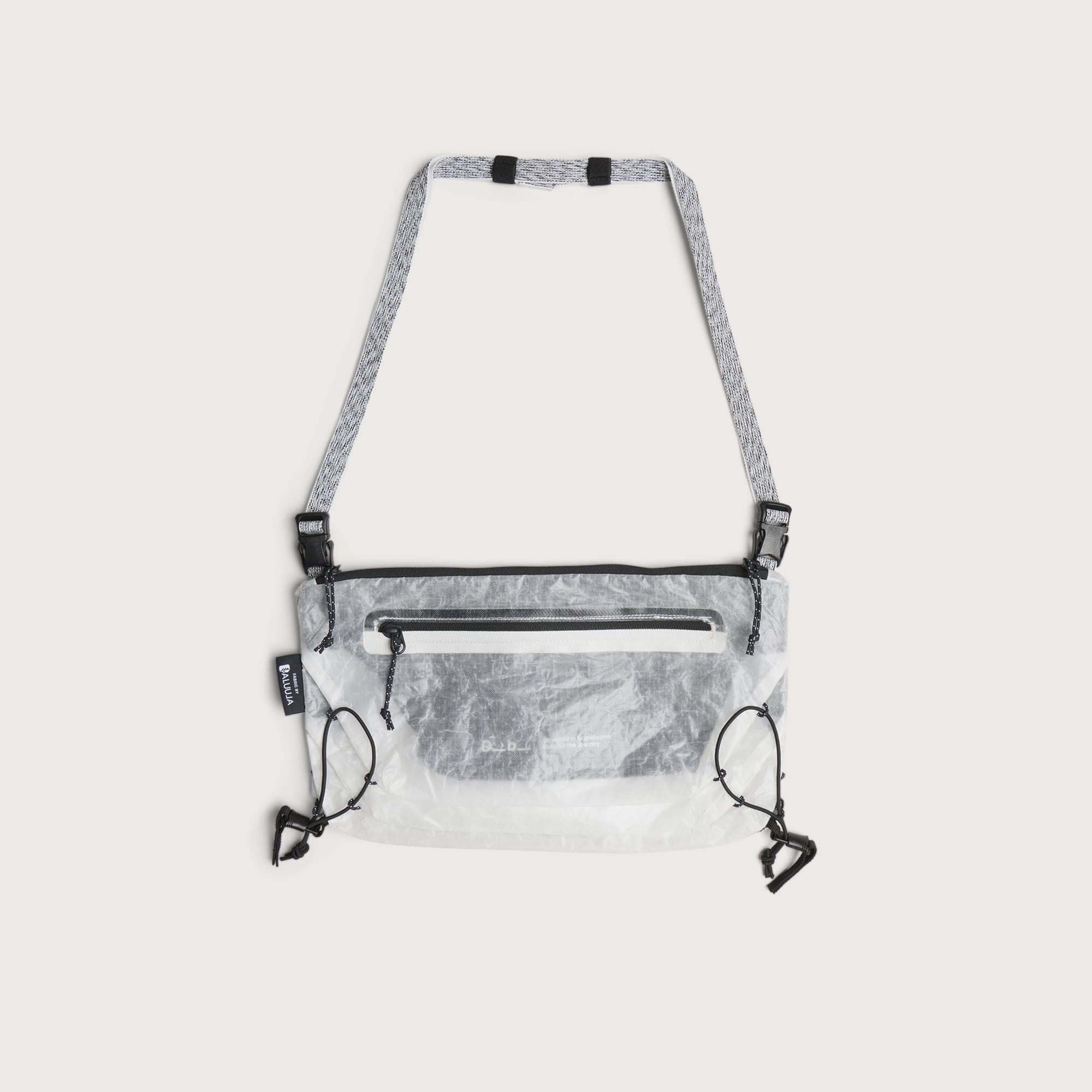 Db Journey Weigh Lighter Sling 10L in Monochrome