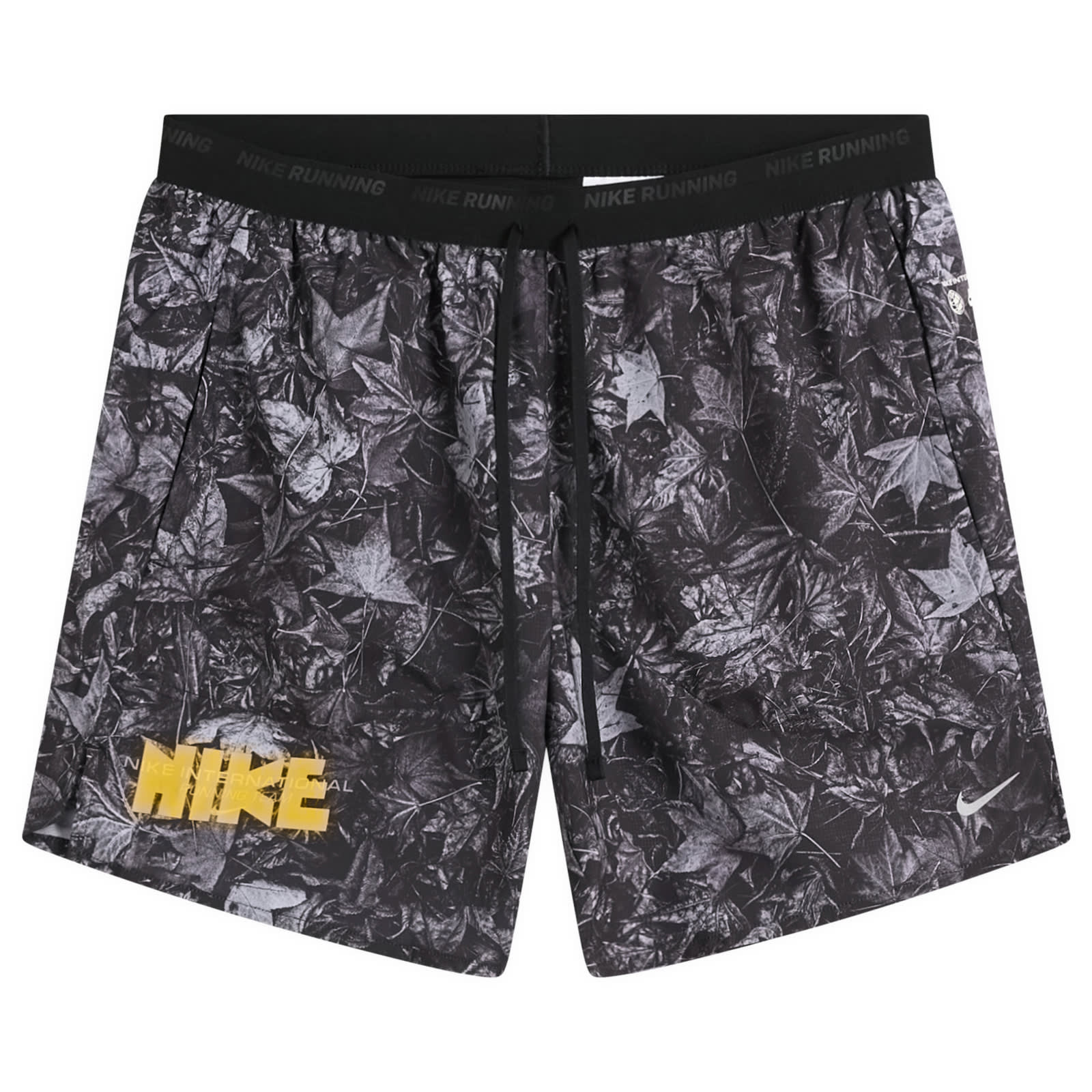 Nike Men's Running Stride 7-Inch Short in Black/White/Reflective Silv, Size Small