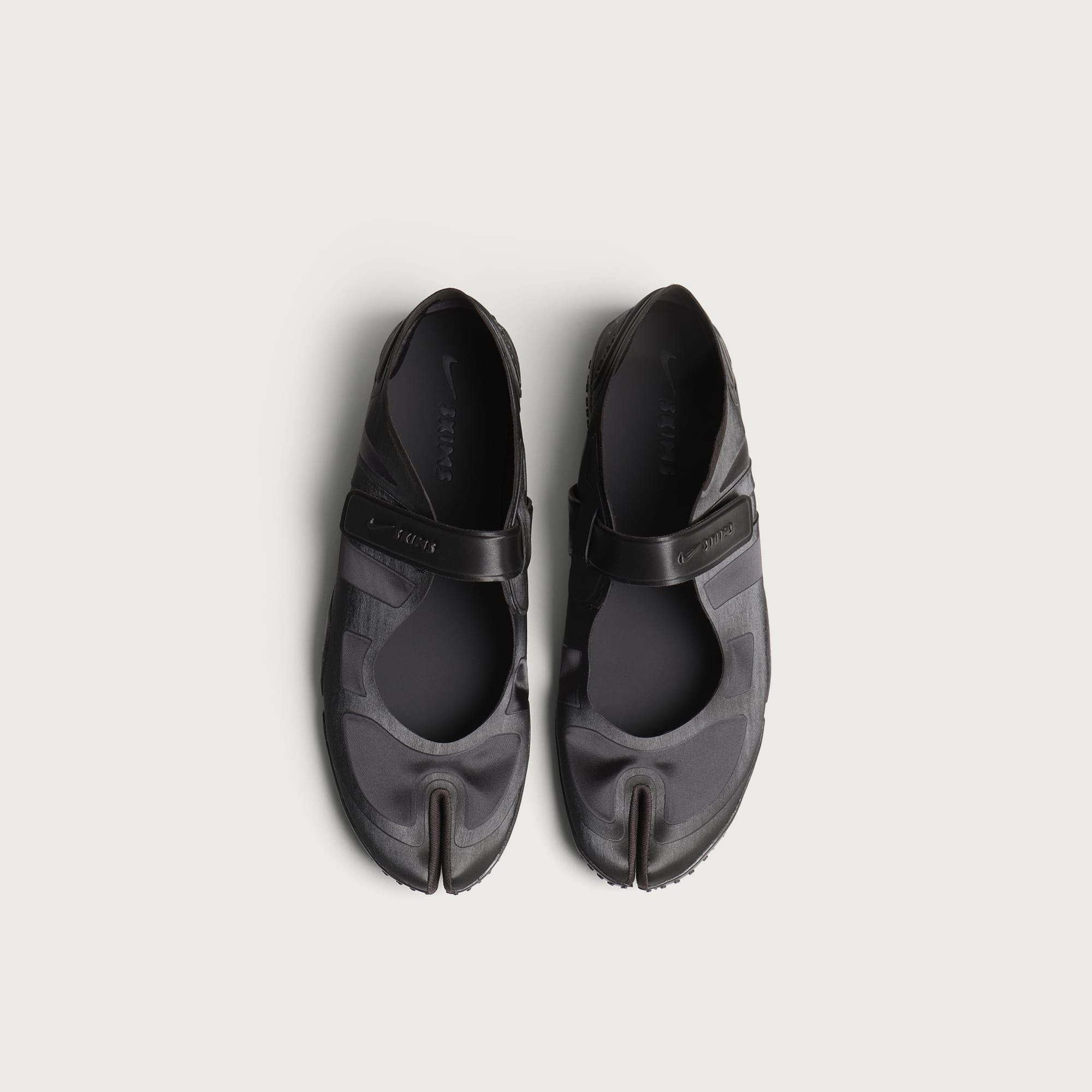 Nike Rift Satin SKIMS Shadow Brown (Women's) — foto 4