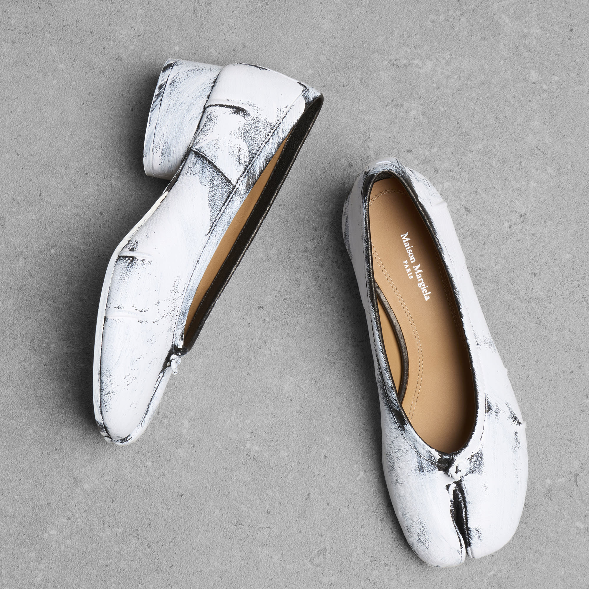 Maison Margiela Tabi New Ballerina 'Black White' — photo 6