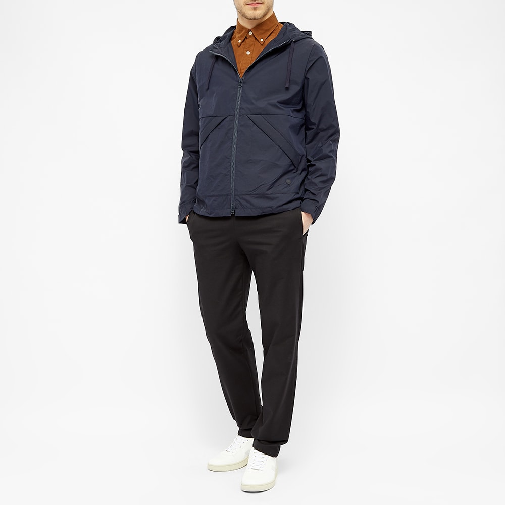 Folk Featherweight Packable Nylon Hooded Jacket Navy END. (ES)