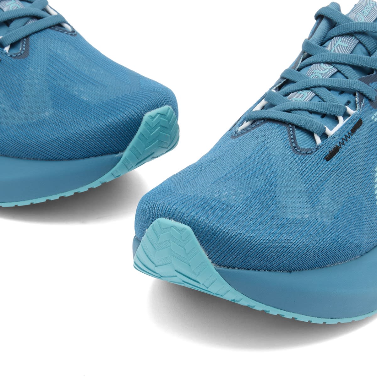 Asics Novablast 5 | 1011B974-405 | FOOTY.COM