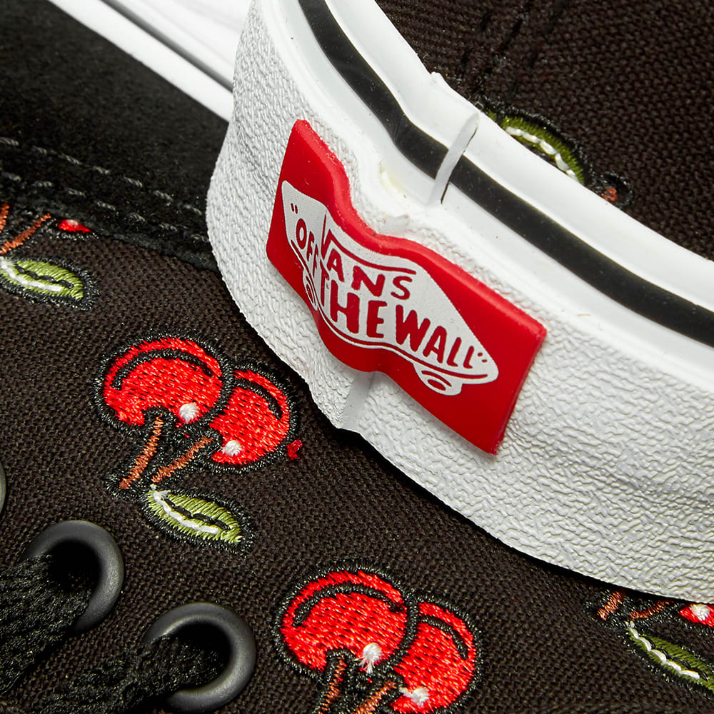 vans authentic cherries black