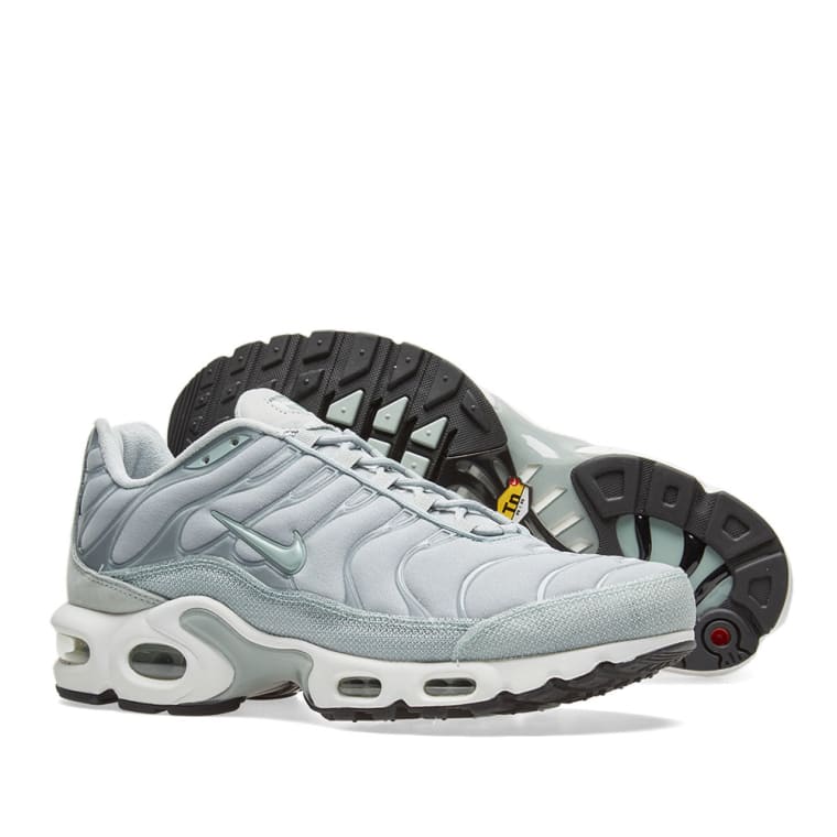 Nike Womens Air Max Plus Premium Light Bone Sail White 848891 002 Nike Womens Air Max Plus Premium Light Bone Sail White 848891 002
