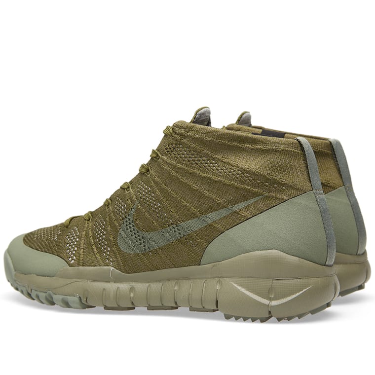 nike free flyknit chukka mens