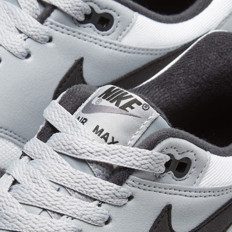 nike air max 1 white wolf grey