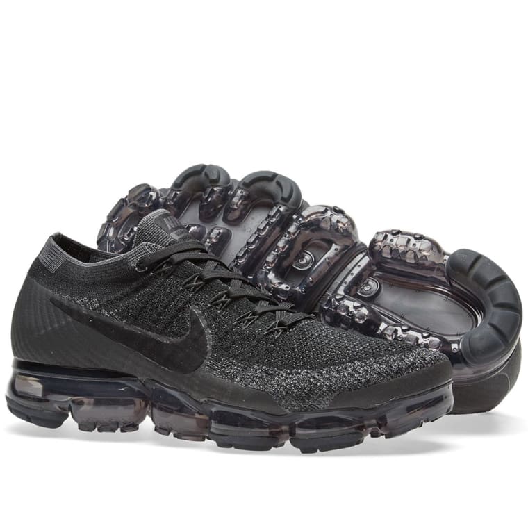 black anthracite vapormax