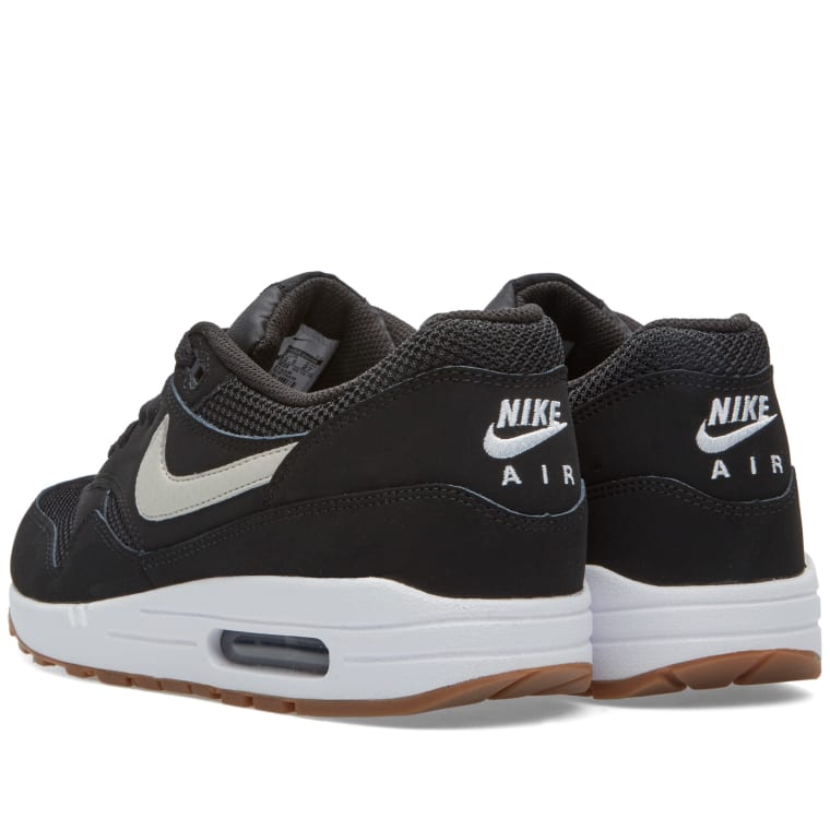 air max 1 essential black