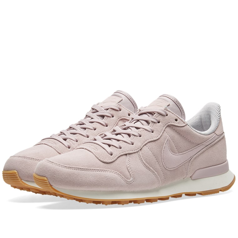 nike internationalist se nike internationalist se
