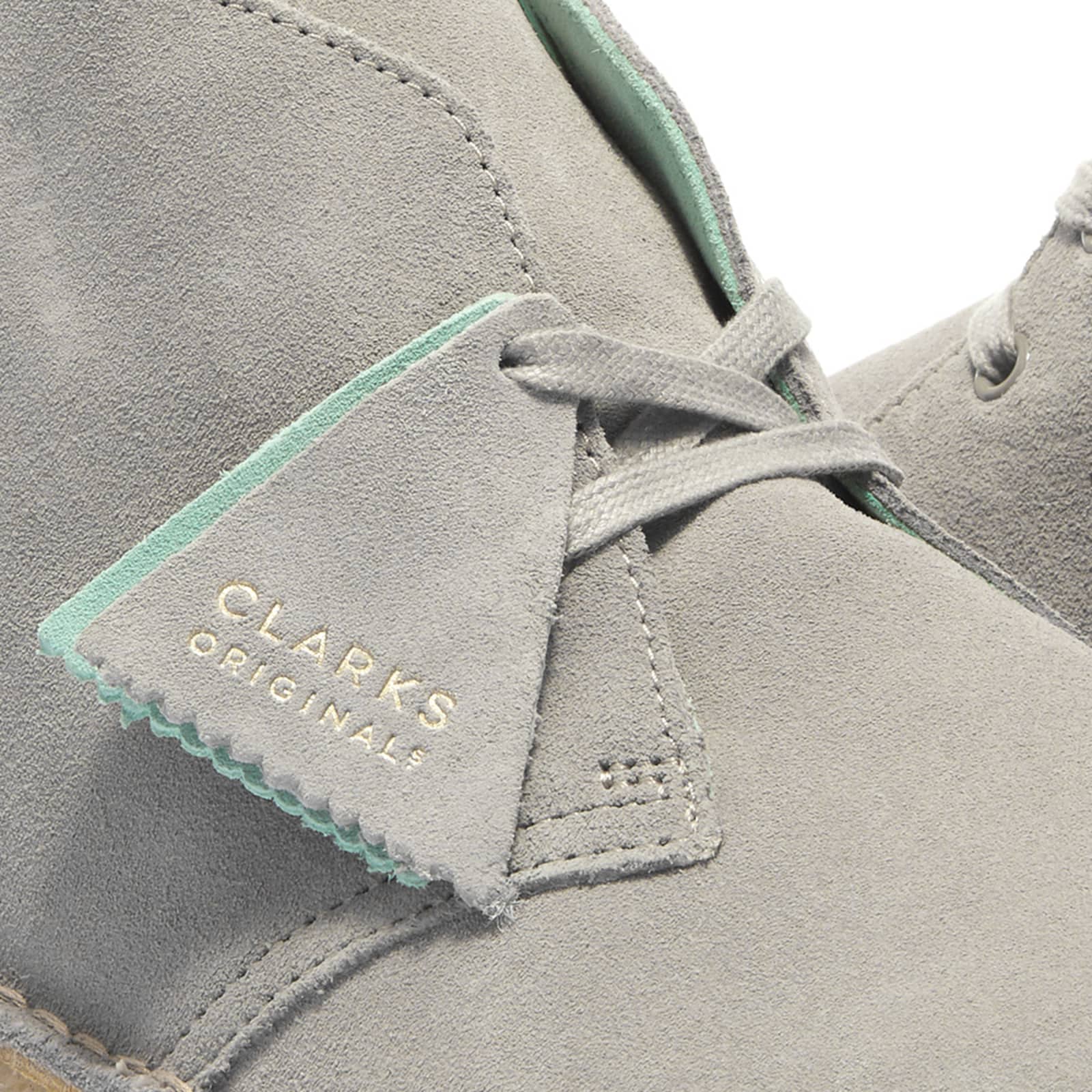 clarks desert boot grey