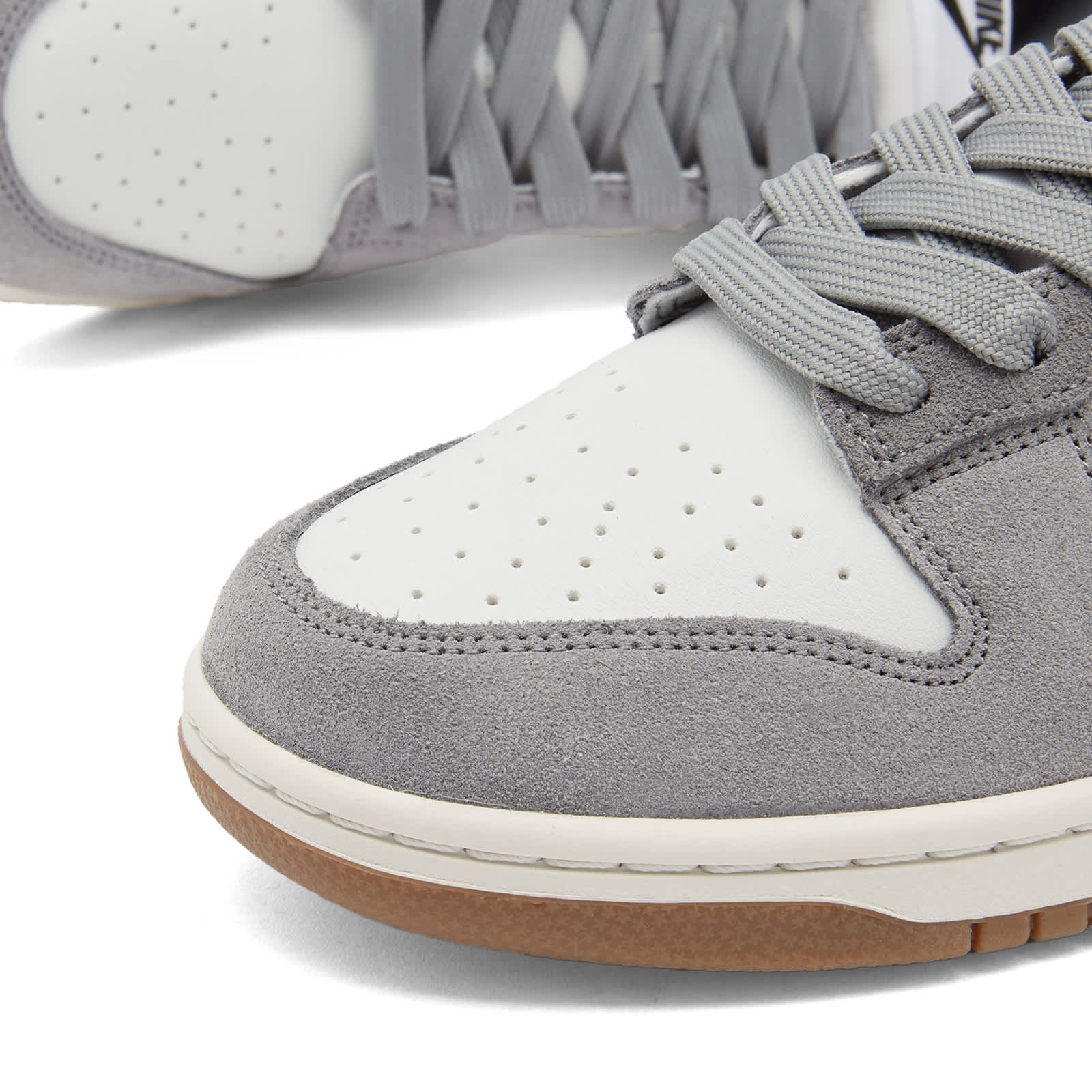 Nike  Dunk Low Retro Se Ess+ 2 Sneaker