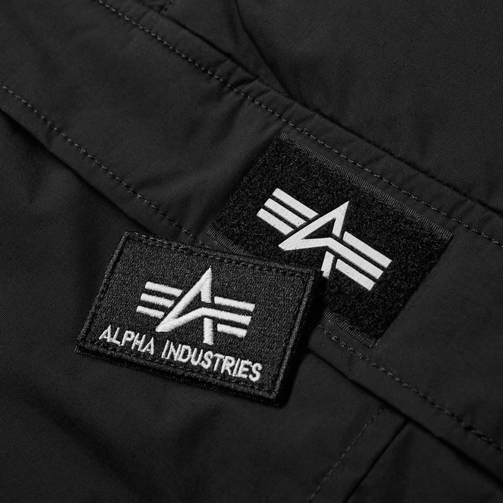 Alpha Industries WP Anorak Black END. (US)