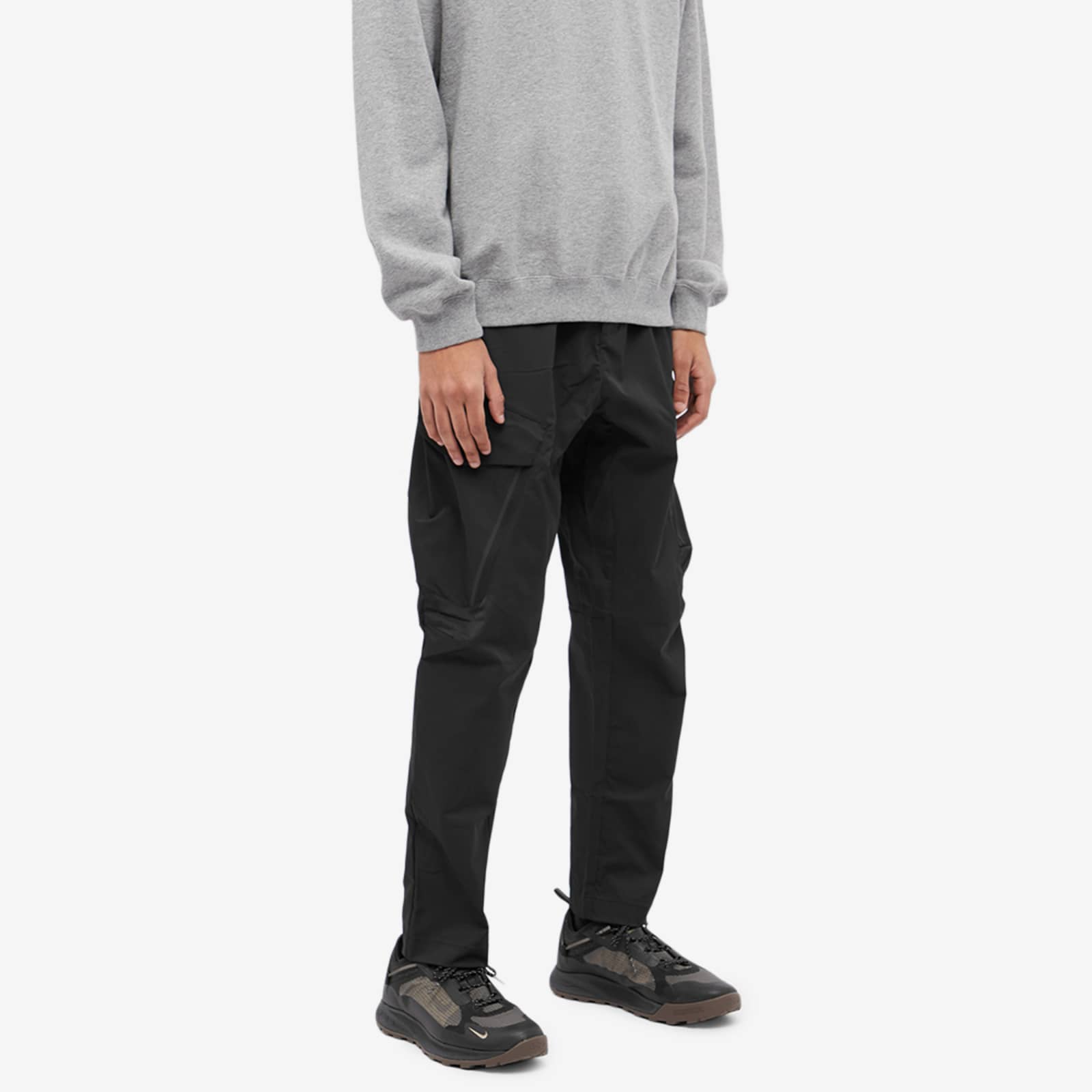 Nike Tech Woven Utility Pant Black END.