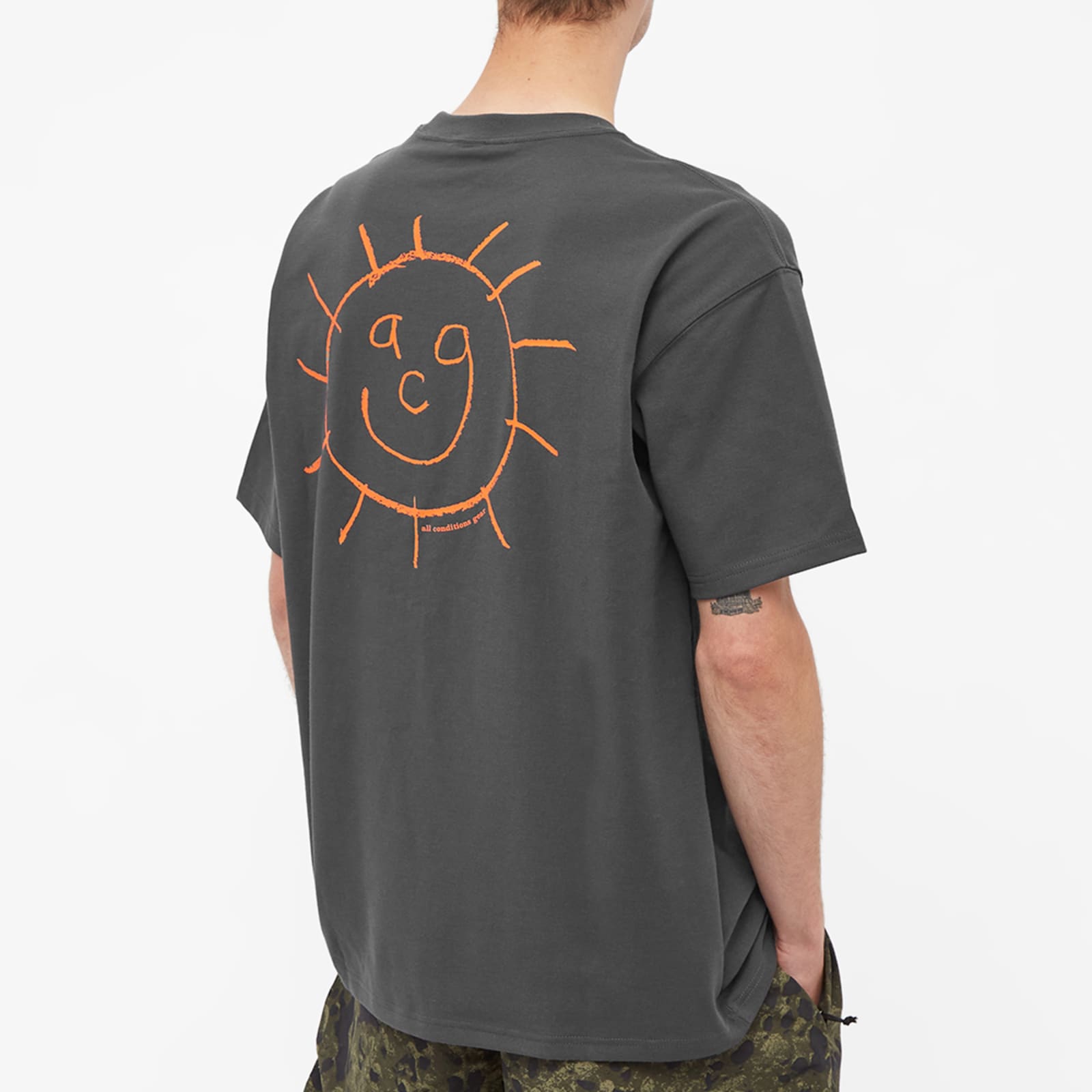 Nike ACG Sunshine Tee - Dark Smoke Grey