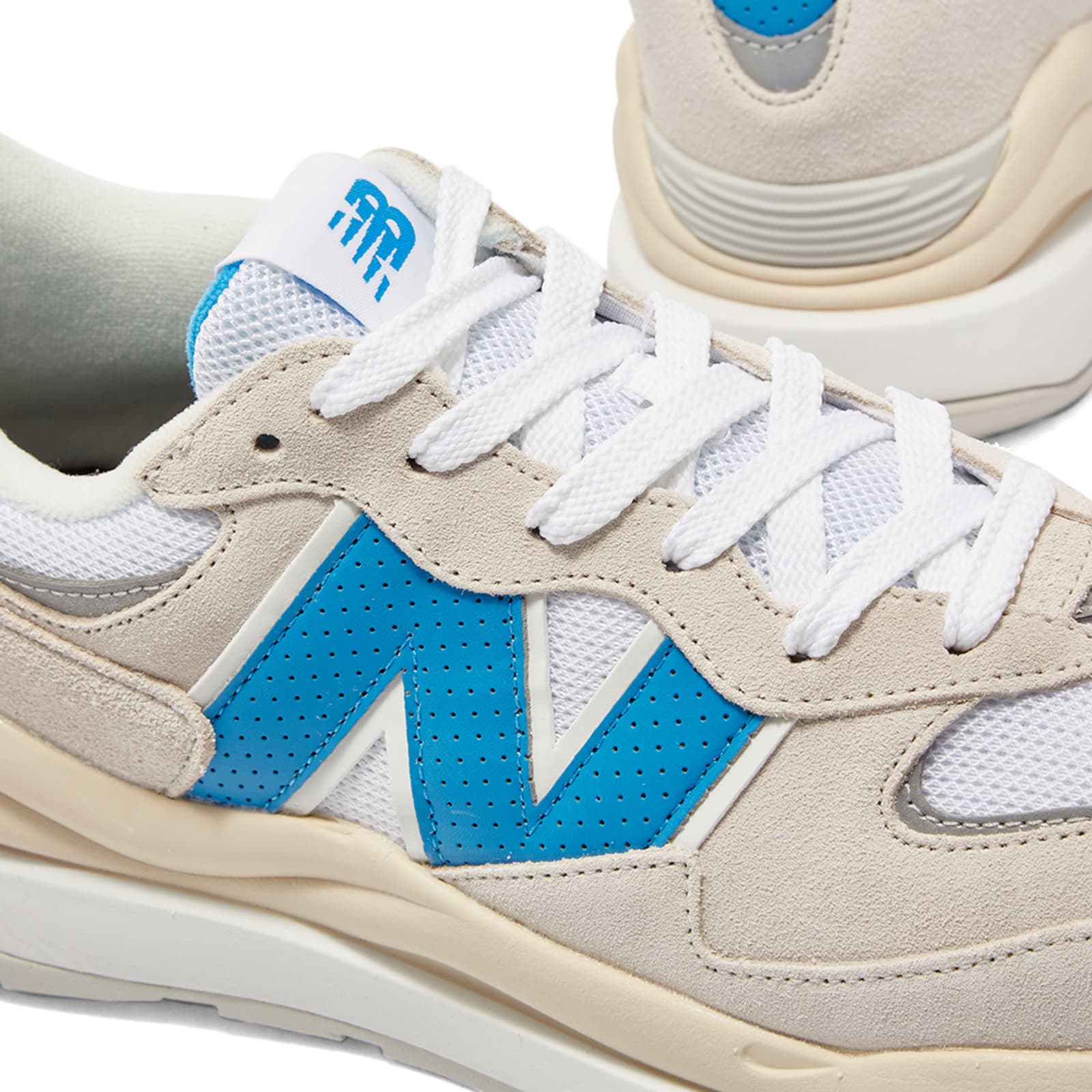 New Balance M5740SA1 Sea Salt & Blue END. (US)