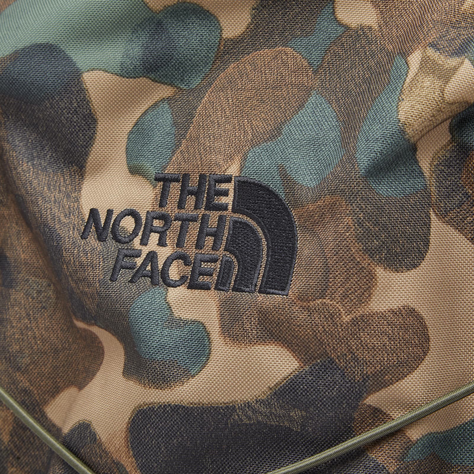 The North Face Jester Backpack Utility Brown Camo END. (JP)