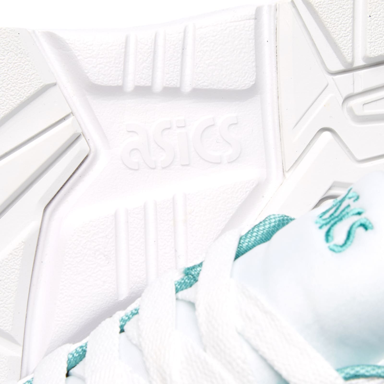 gel kayano evo white