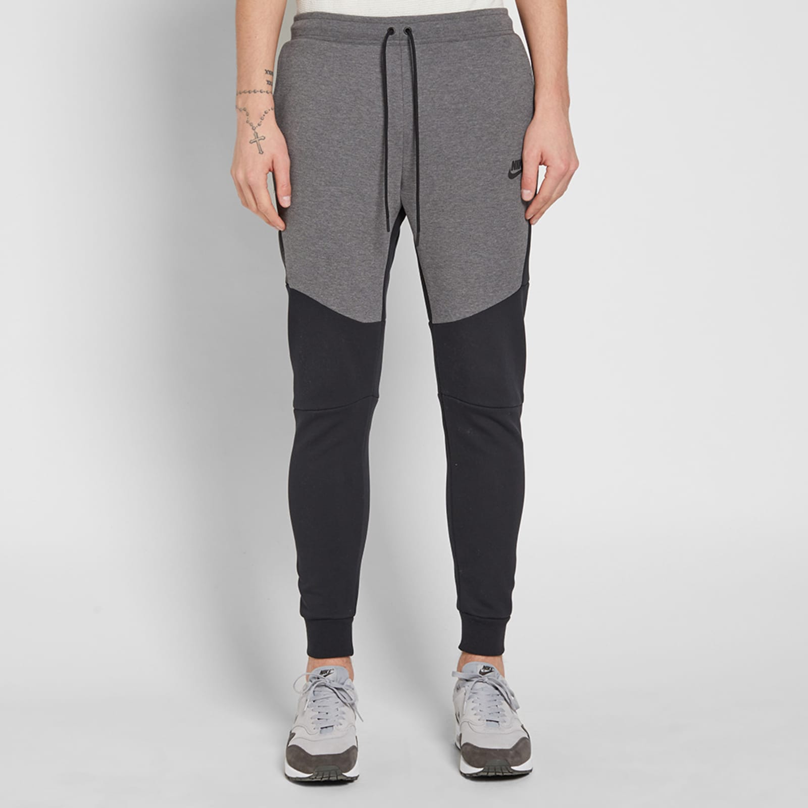 Nike Tech Fleece Jogger Charcoal Heather & Black END. (US)