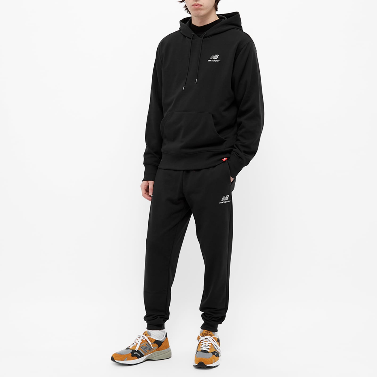 New Balance Essentials Embroidered Hoodie Black END. (US)