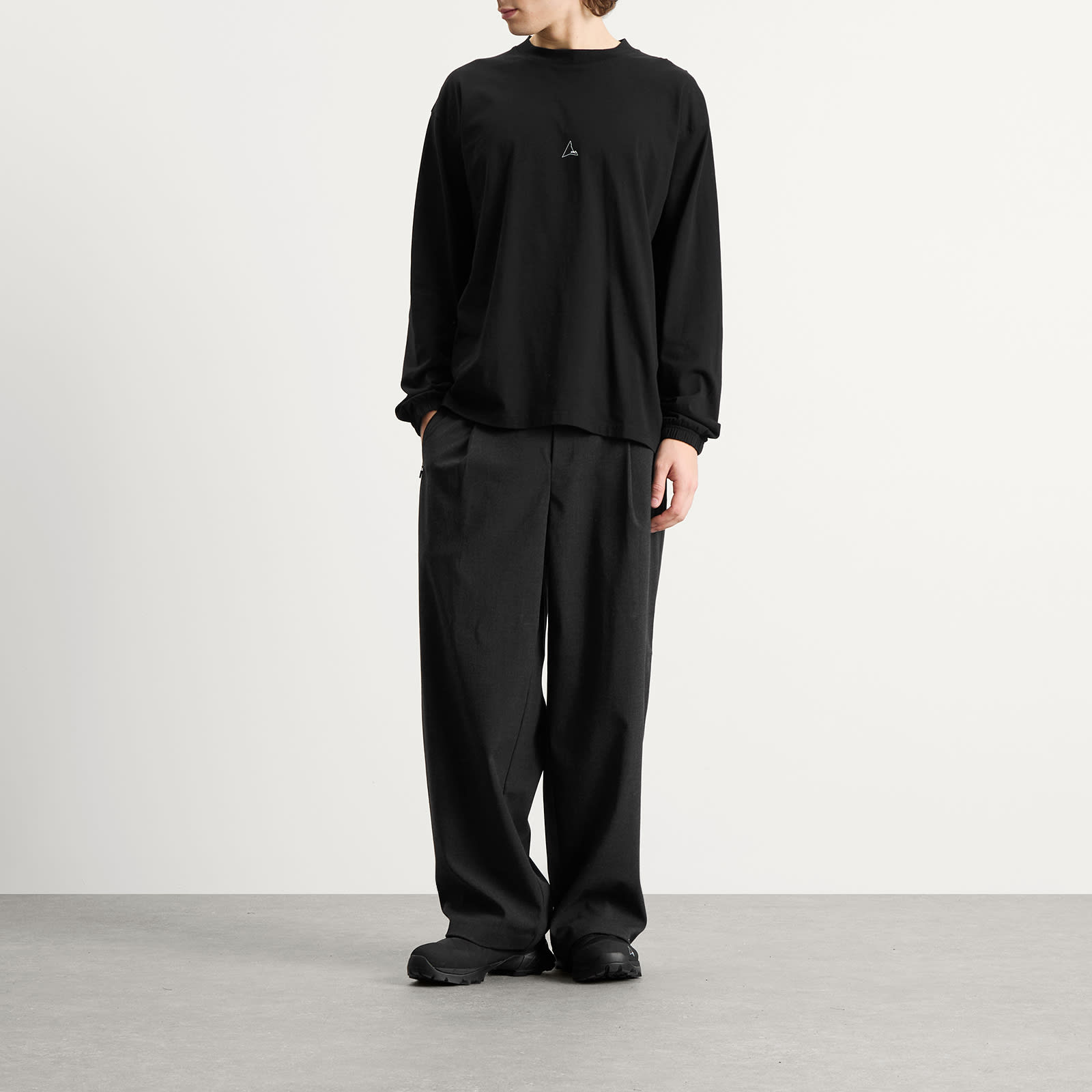 ROA Logo Long Sleeve T-Shirt - Black