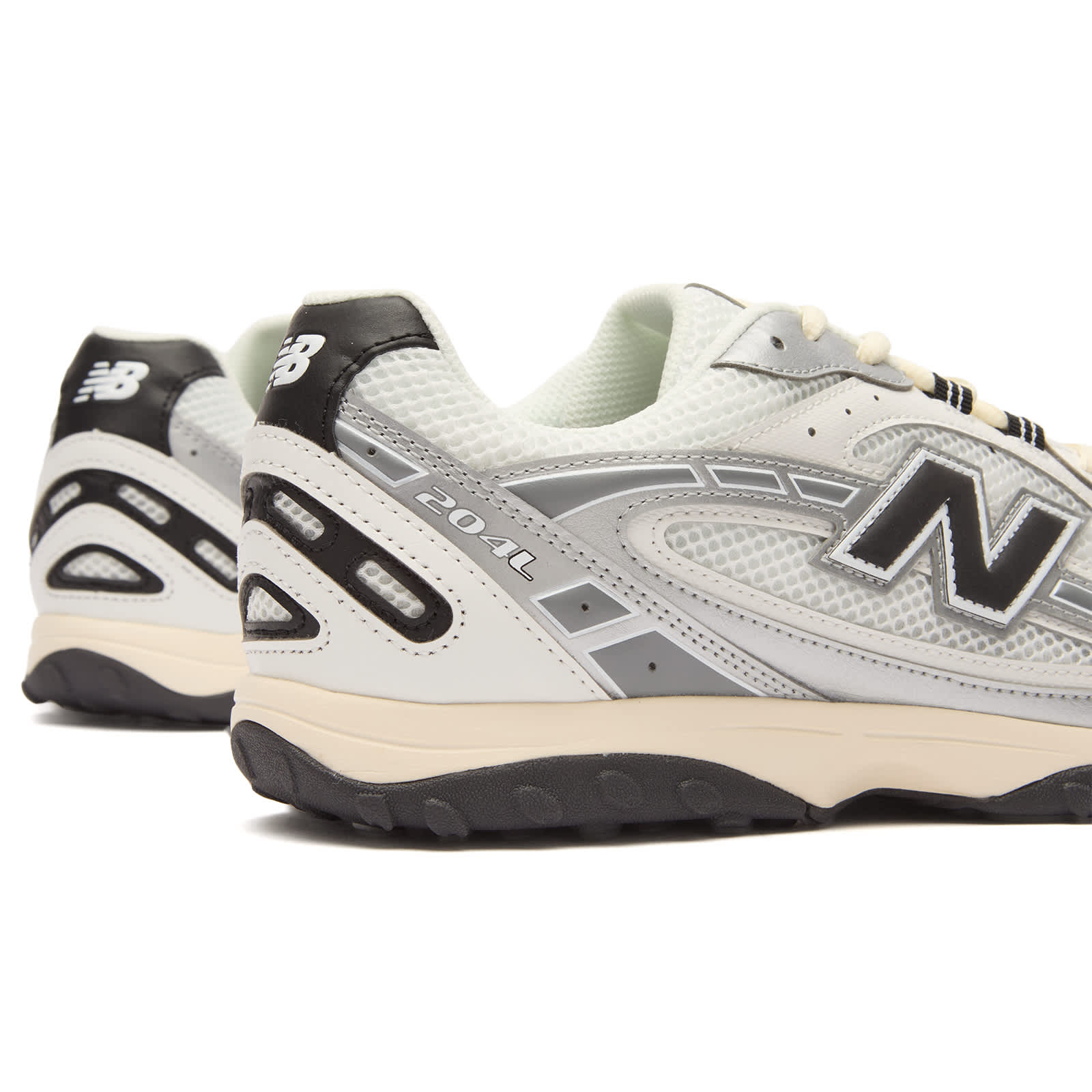 New Balance 204L Sneaker