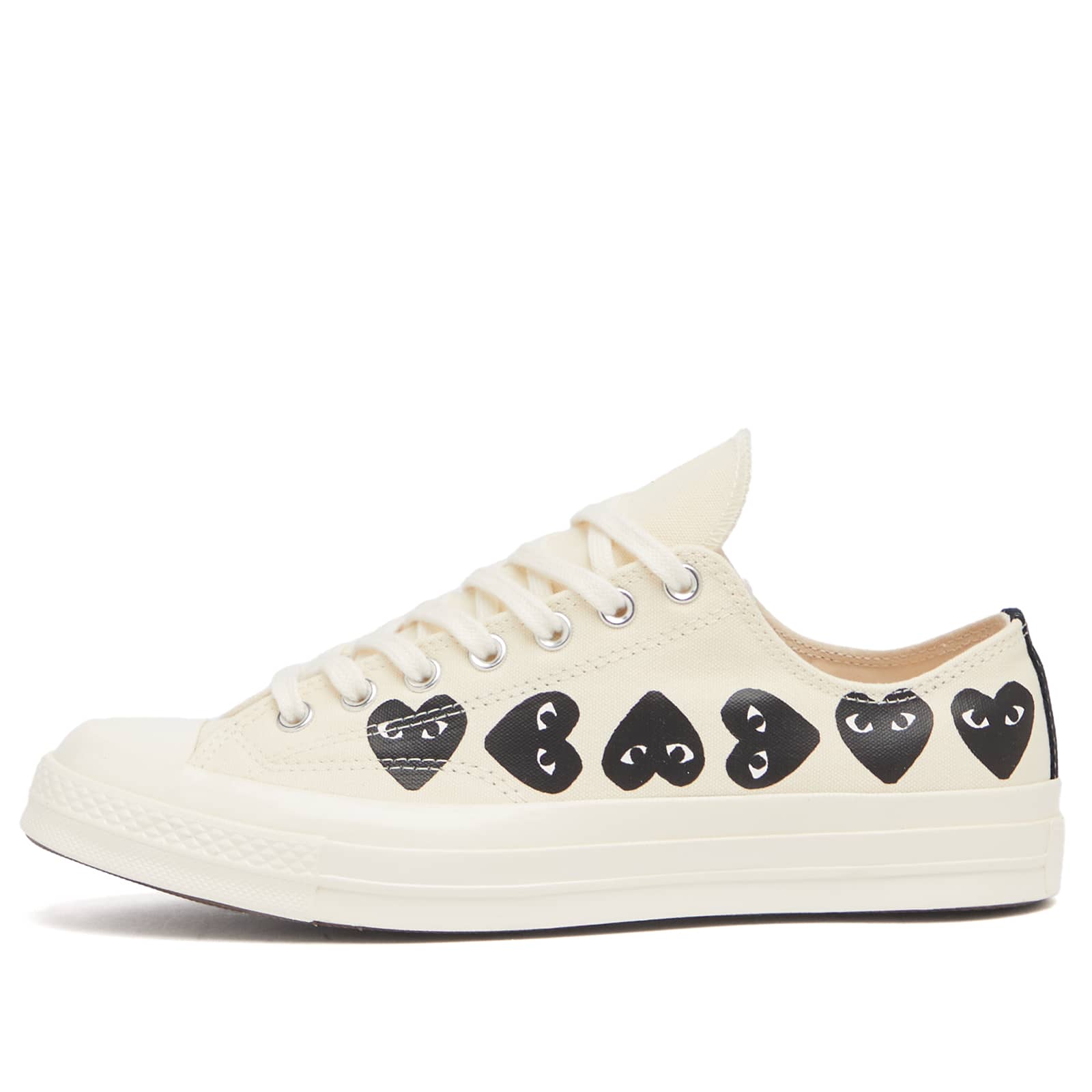 Comme des Garçons Play x Converse Multi Heart Low Sneaker - Beige