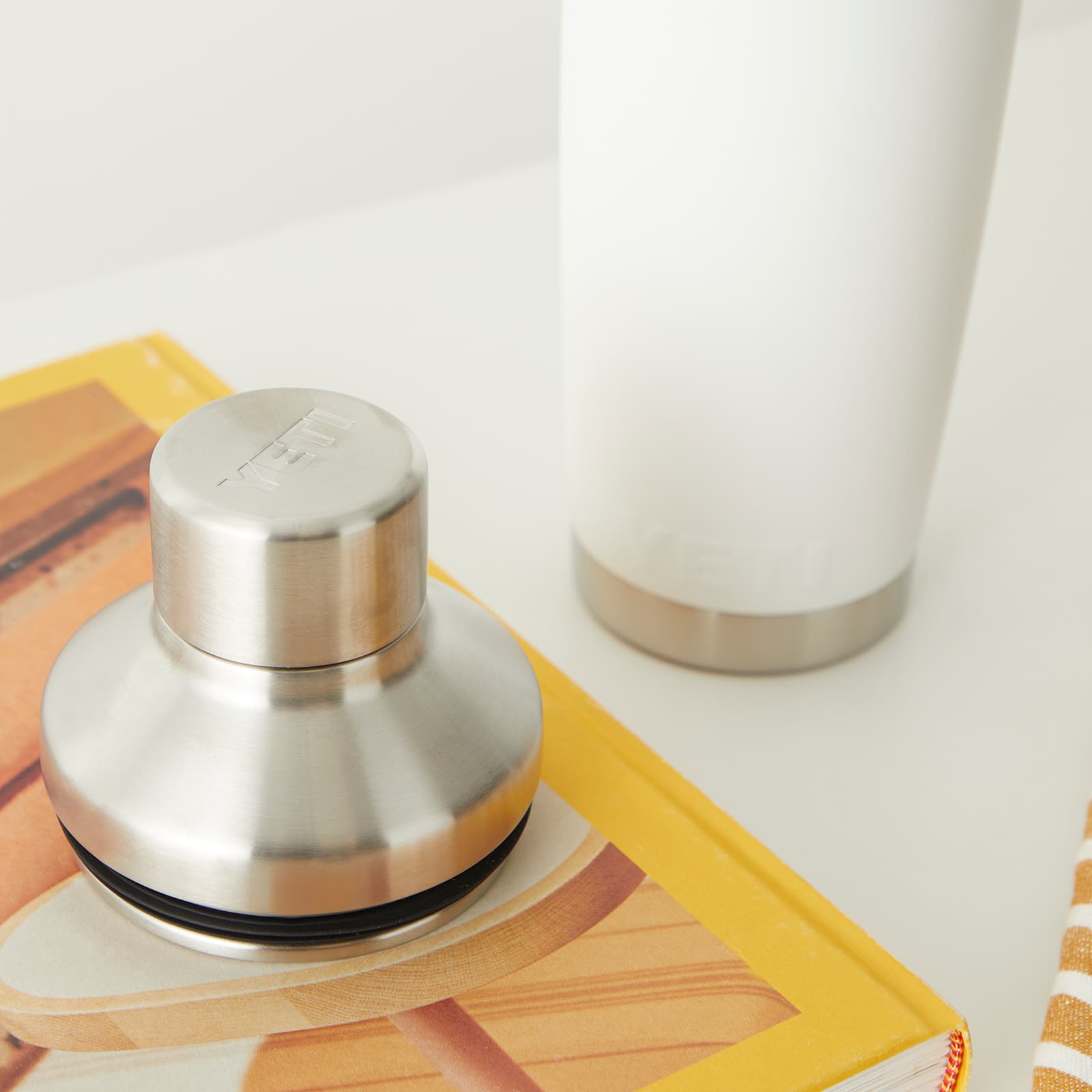 YETI Rambler Cocktail Shaker Lid Stainless Steel END.