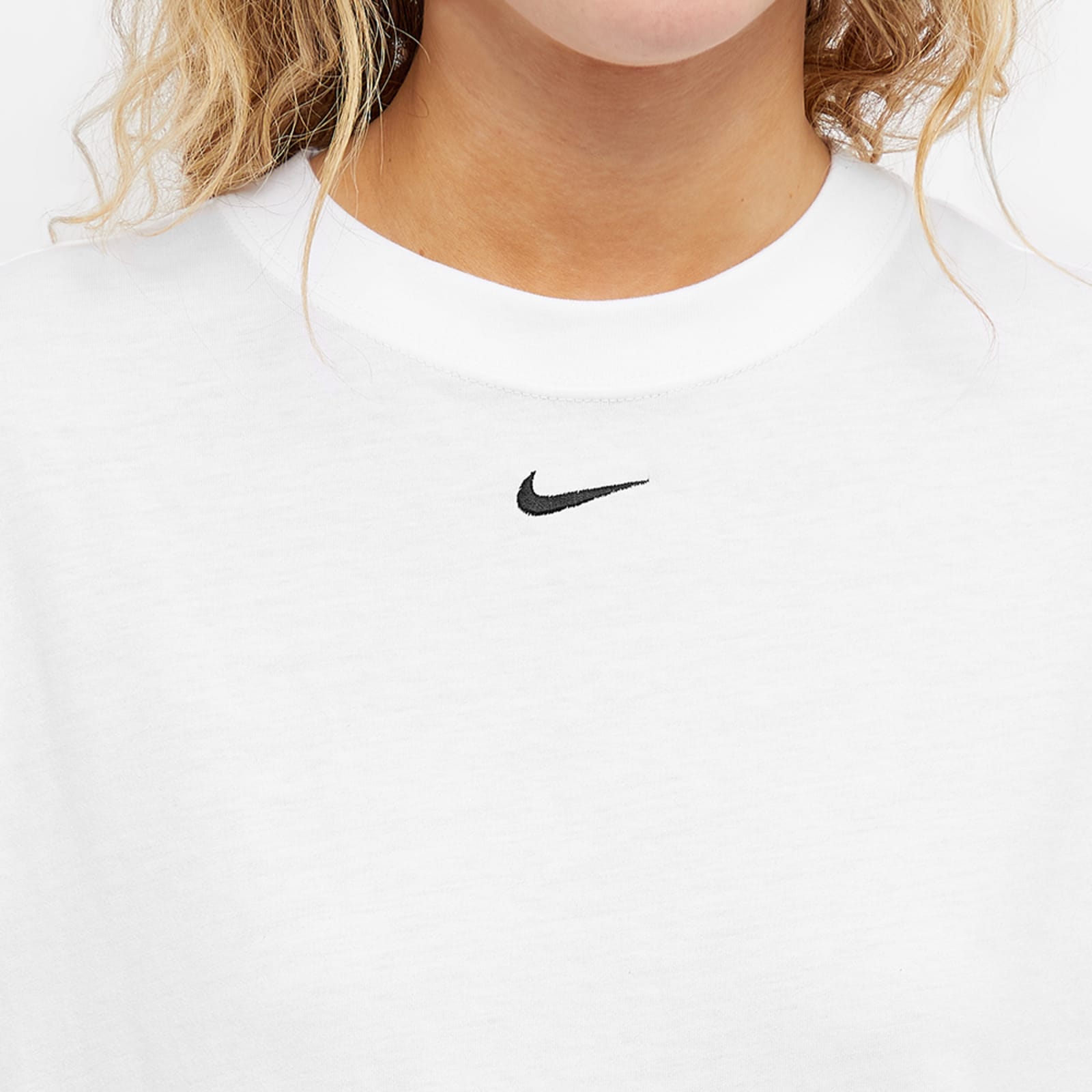 nike essential