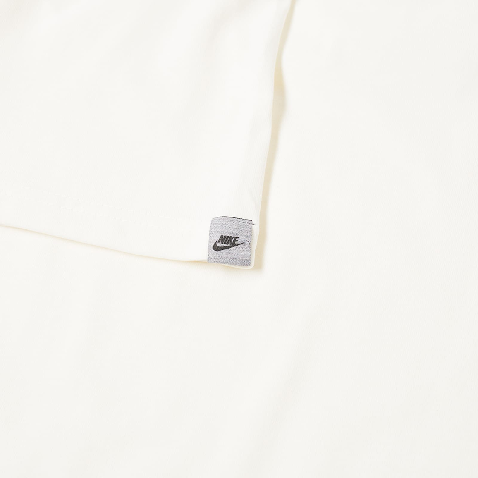 nike move to zero clothing