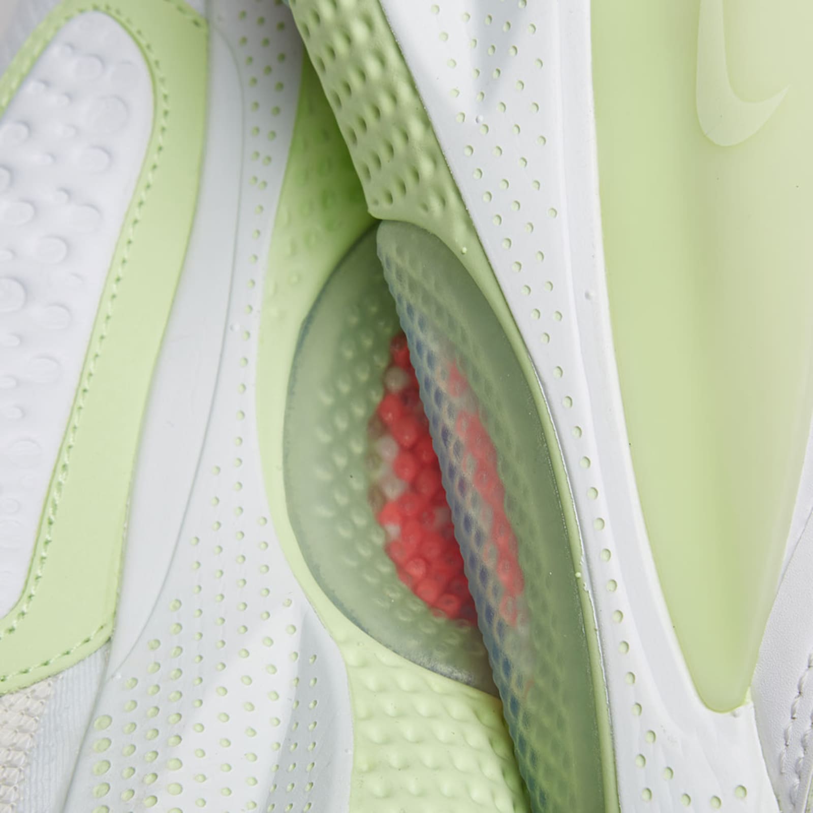 Nike Joyride CC3 Setter - White, Barley Volt & Crimson