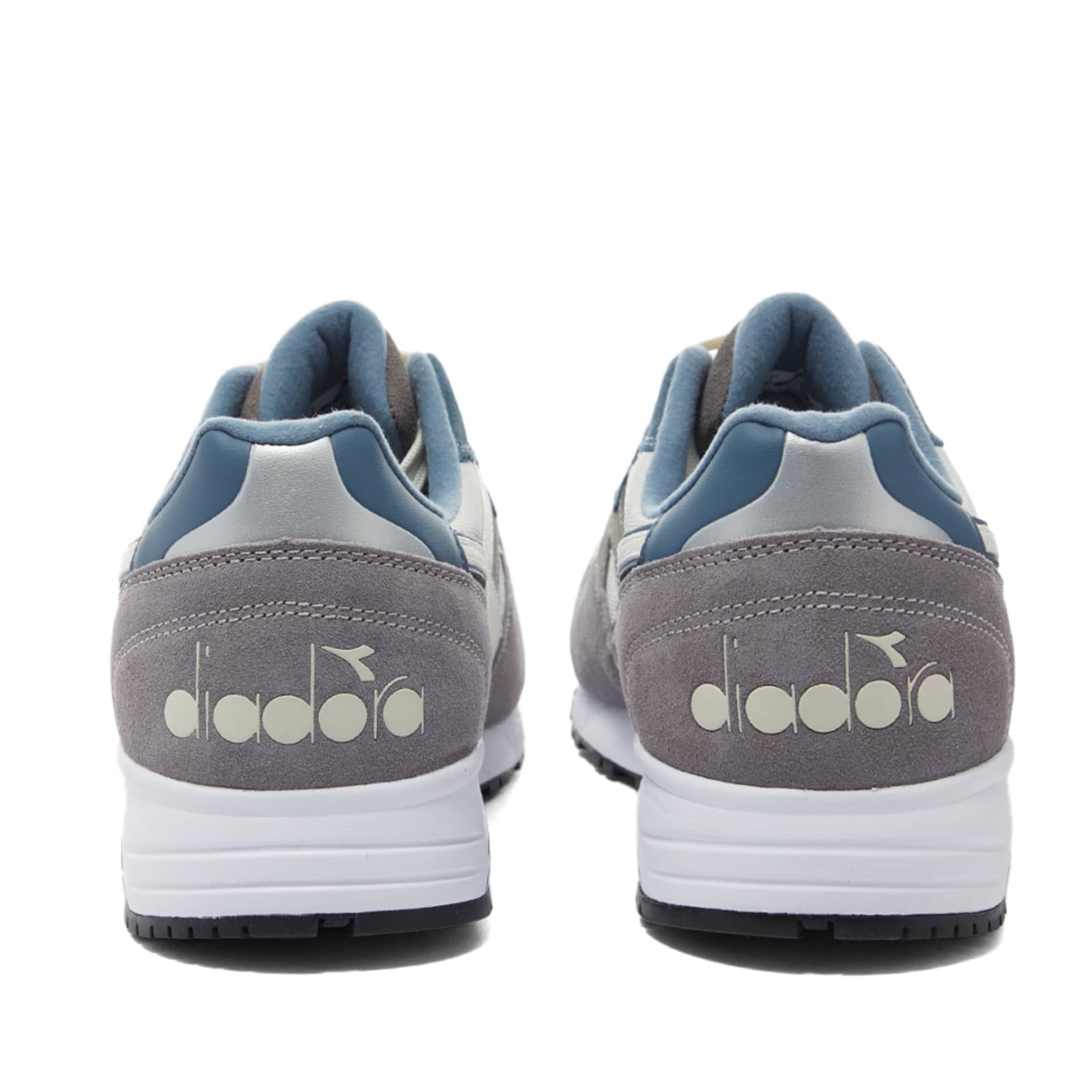 Diadora N902 Dark Gull Grey & Rock | END.