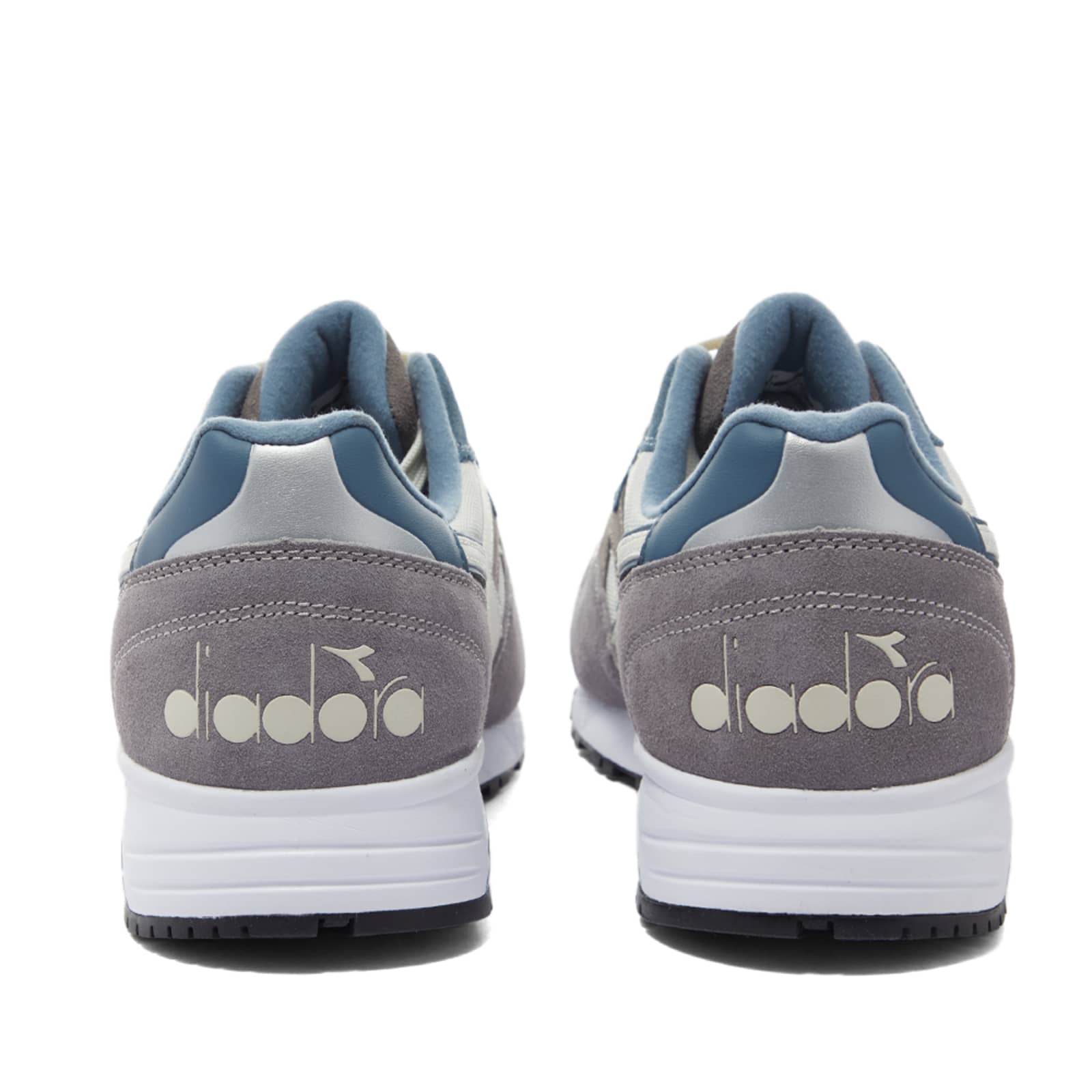 Diadora N902 - Dark Gull Grey & Rock