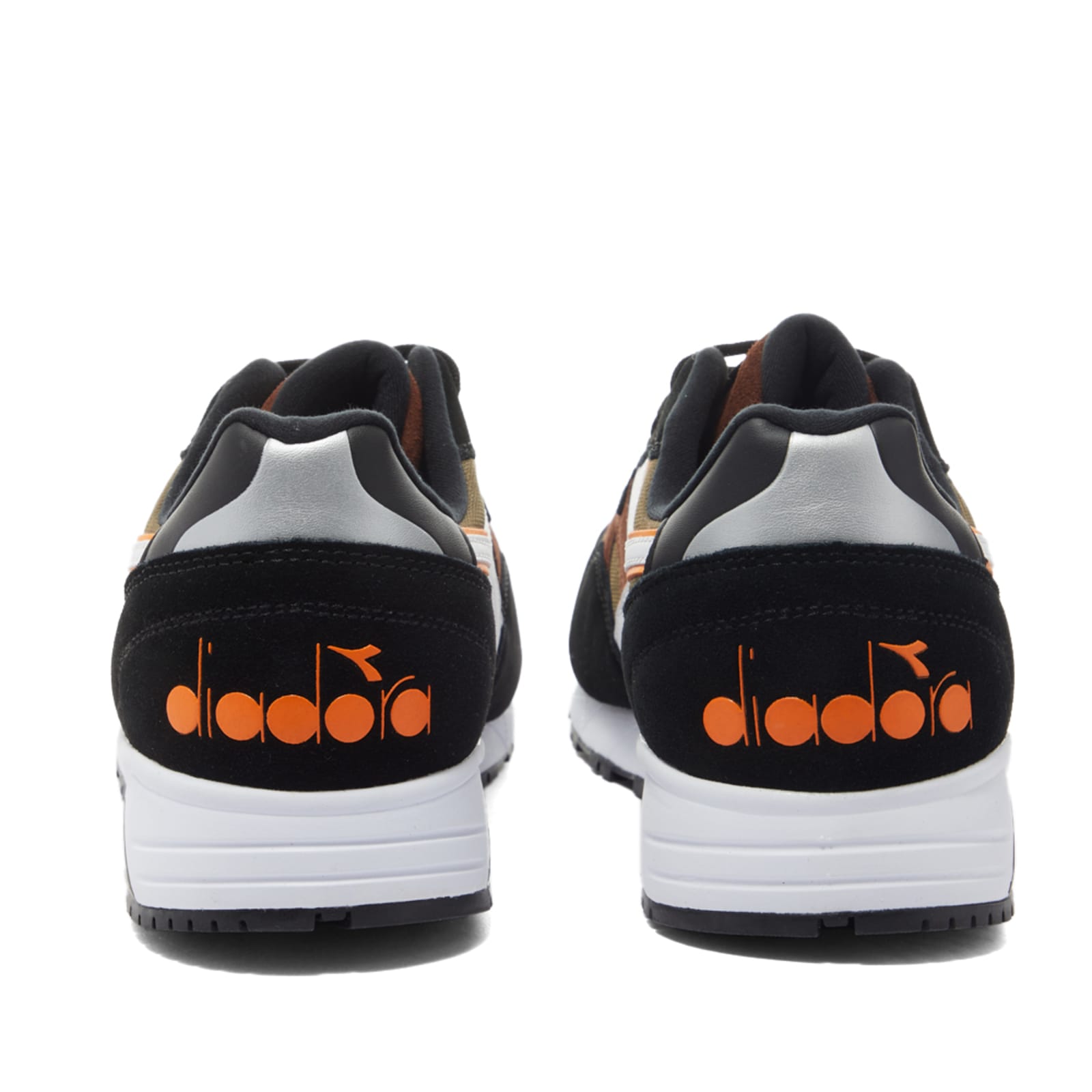 Diadora N902 Black & Green Beech | END. (GB)