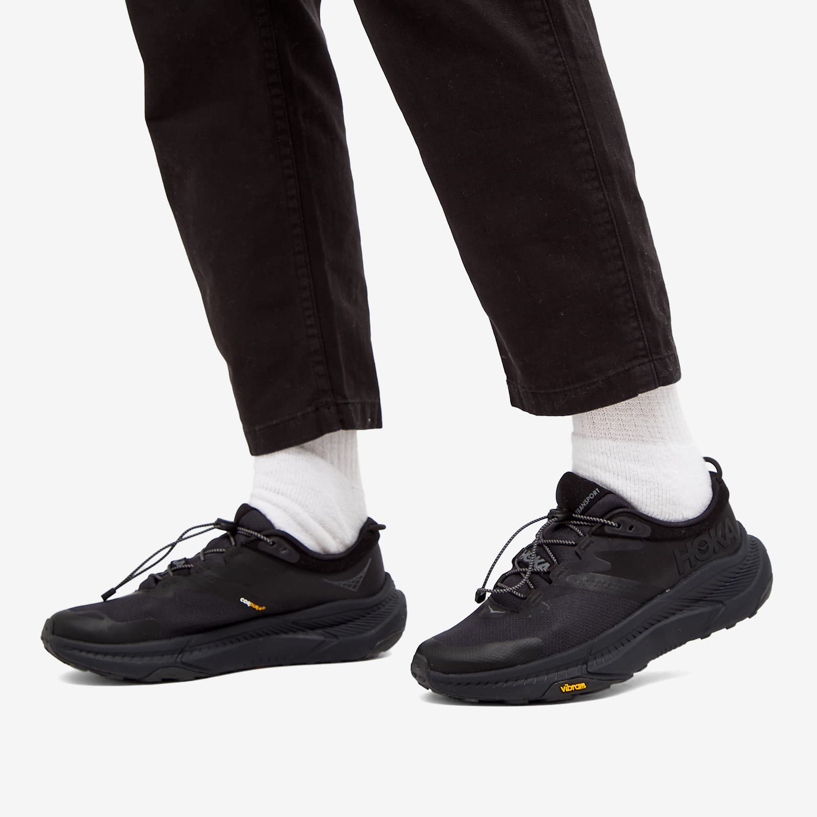 hoka-one-one-w-transport-black-black-end-us