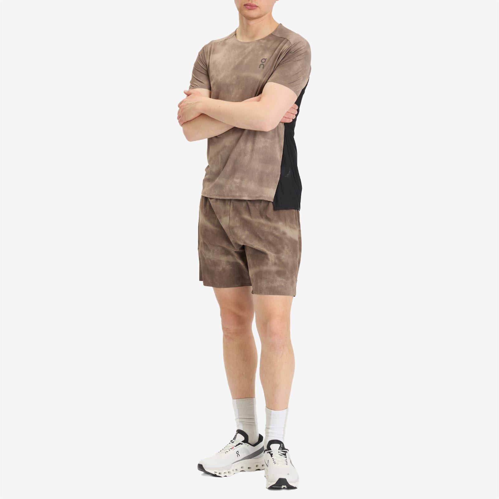 ON Performance T-Shirt AOP - Cinder & Black