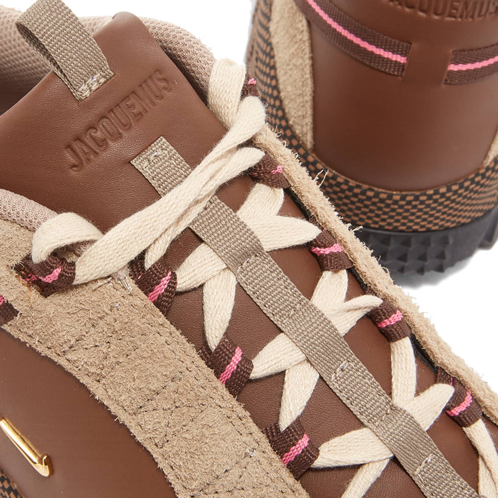 Nike x Jacquemus Air Humara LX Ale Brown, Gold & Ale Brown END. (ES)