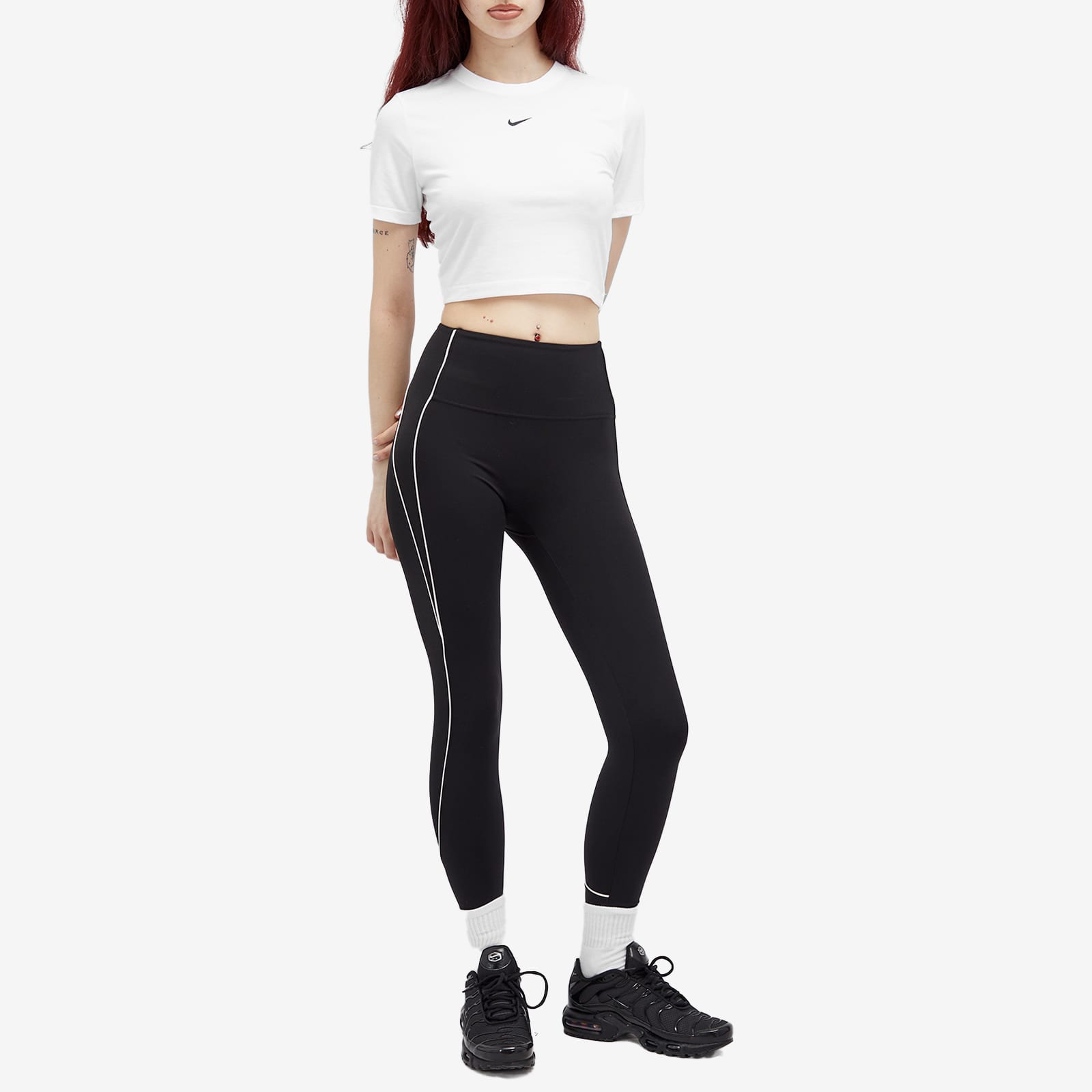 nike swoosh crop t shirt