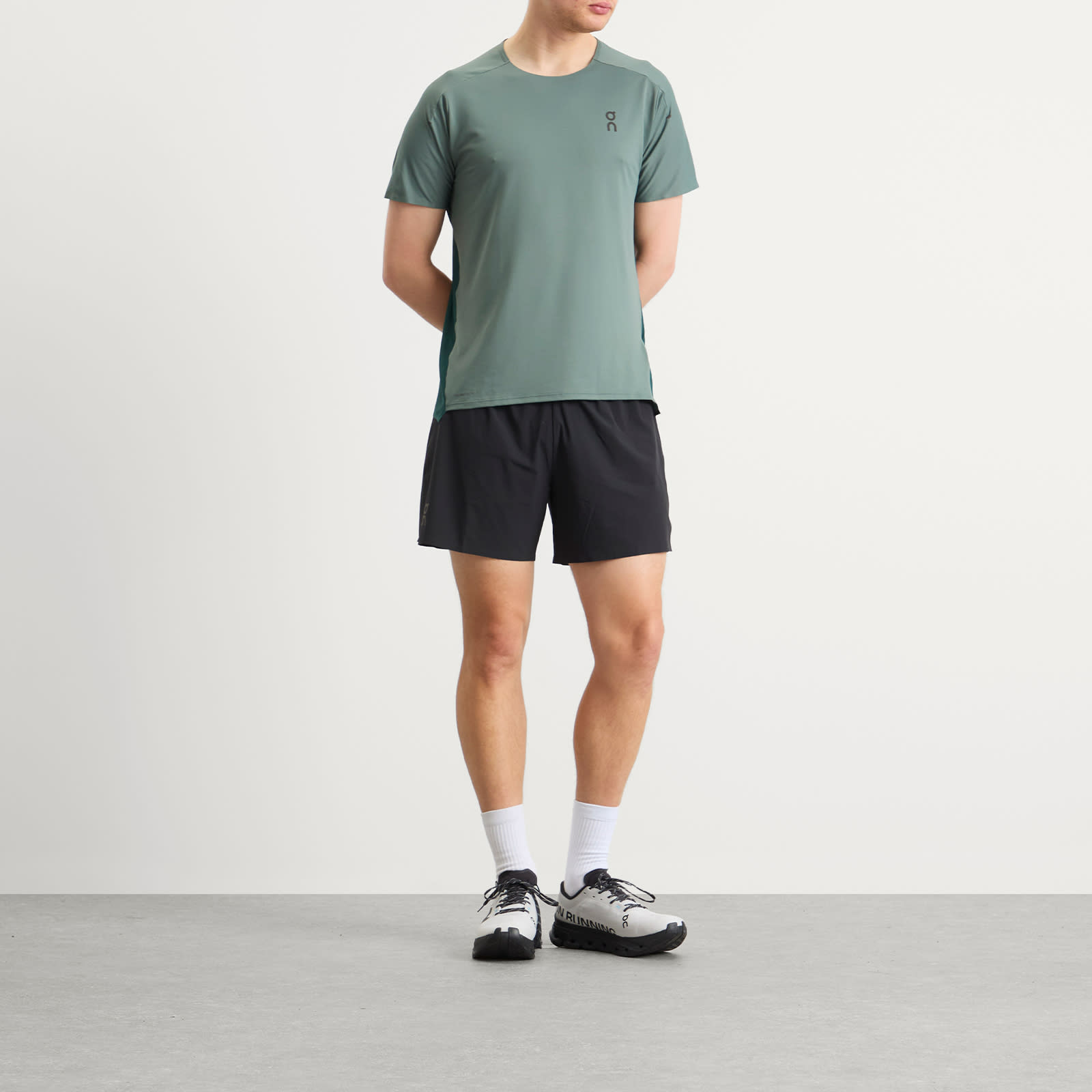 On Performance-T - Olive  &  Spirulina