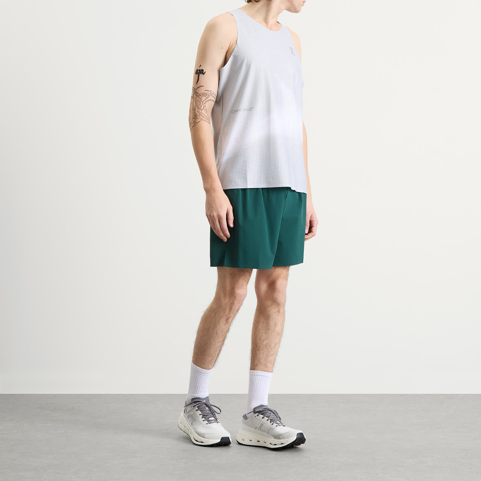 On 5" Performance Shorts - Spirulina