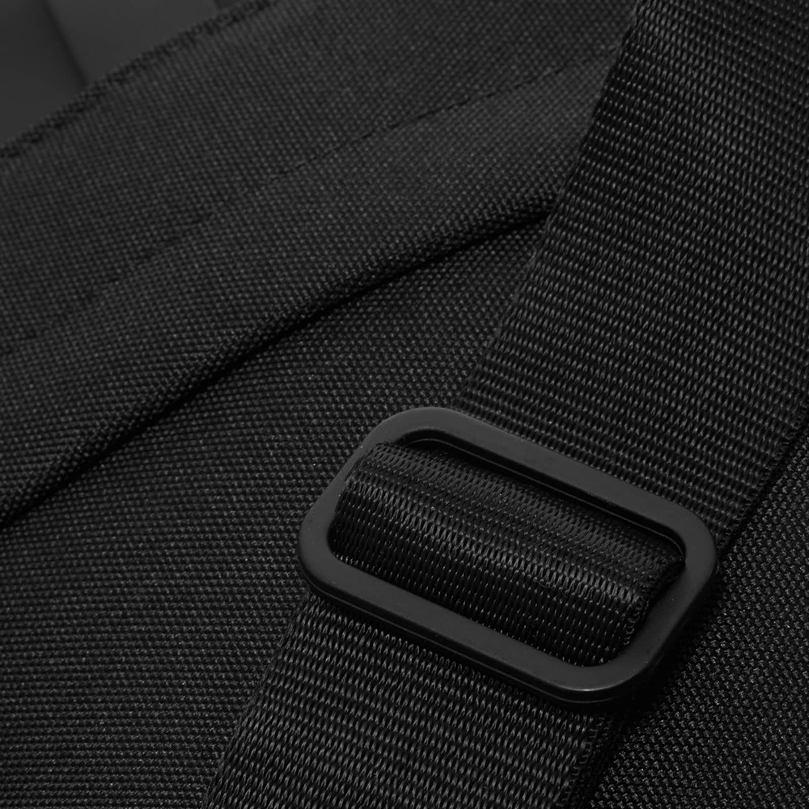 RAINS Flight Bag Black END. (GB)