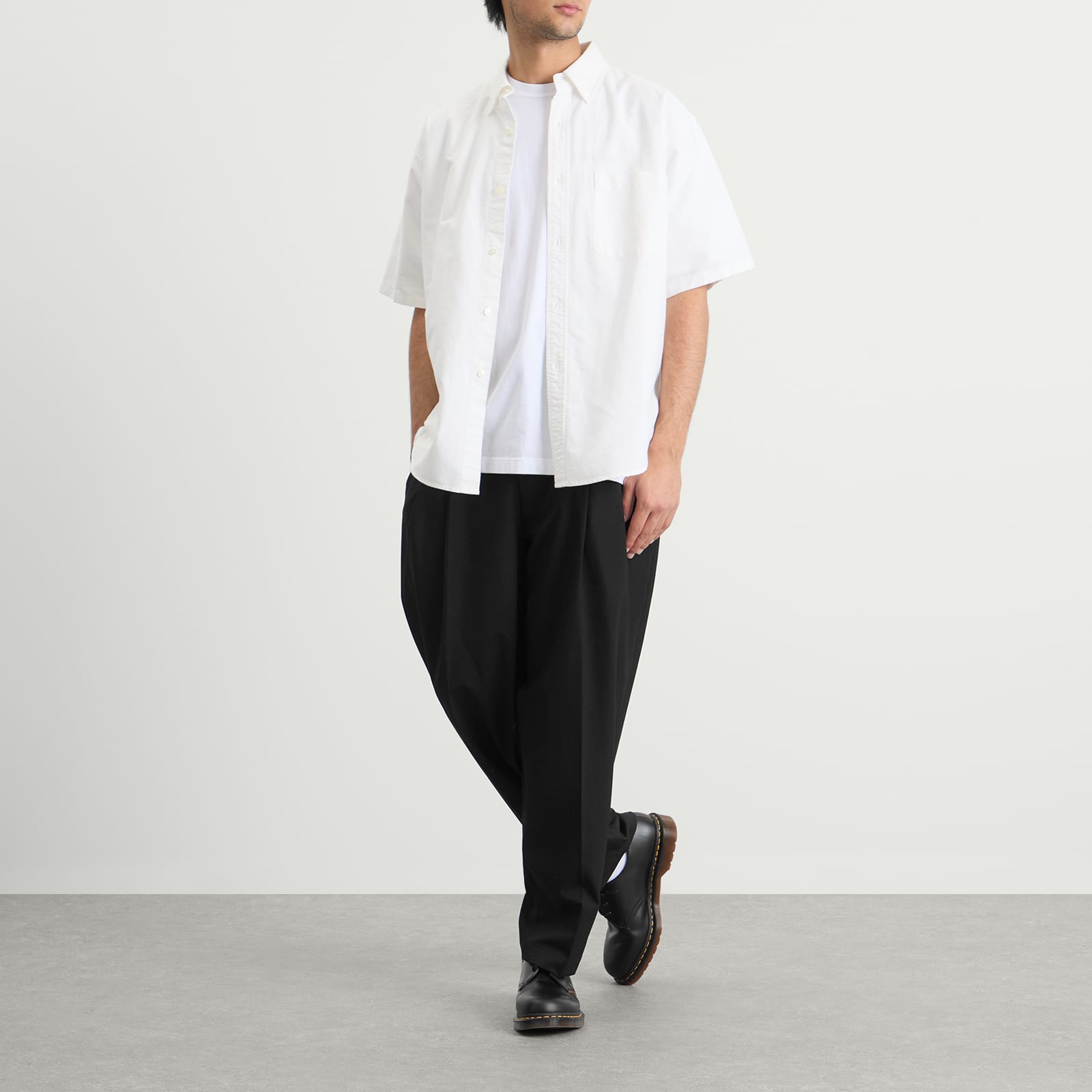 Neighborhood Two Tuck Pants - Black