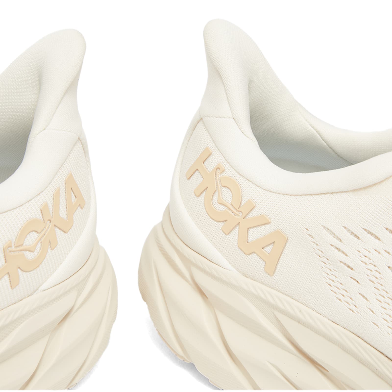 HOKA ONE ONE M Clifton 8 Eggnog & Shifting Sand END.