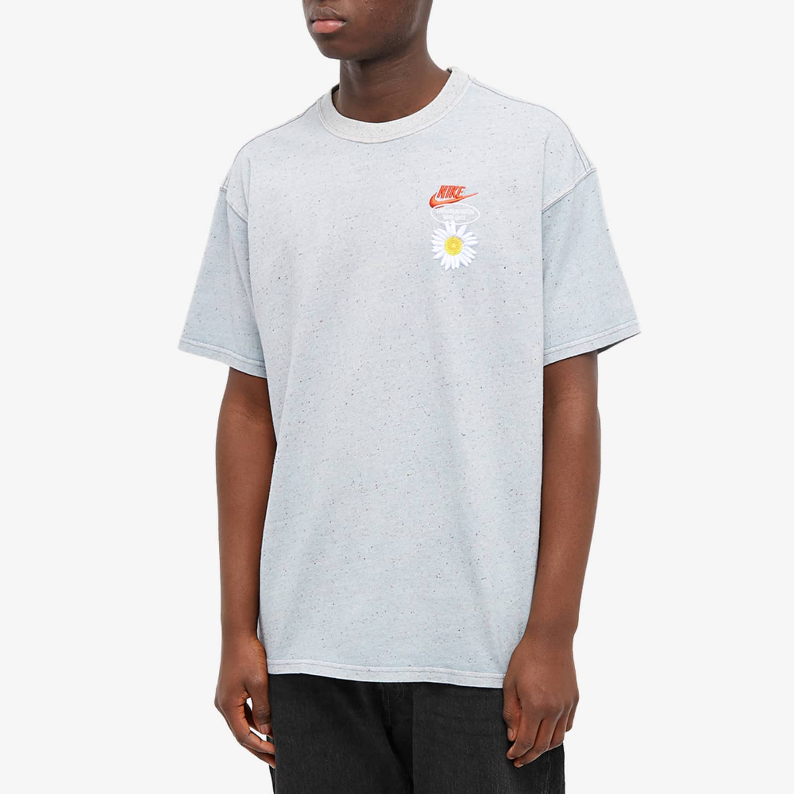 Nike Daisy TShirt Ashen Slate END. (TW)