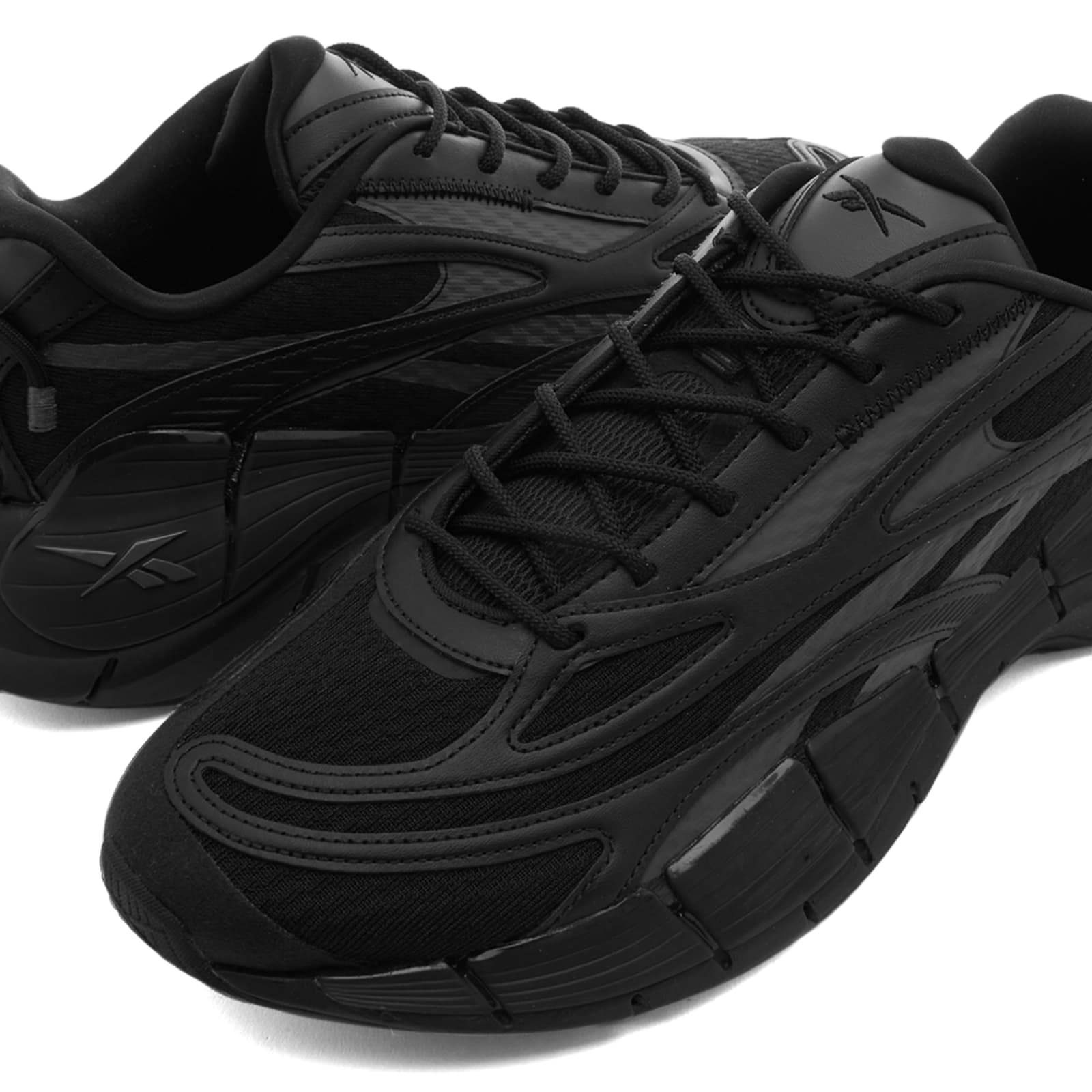 Reebok Zig Kinetica 2.5 - Core Black & Grey