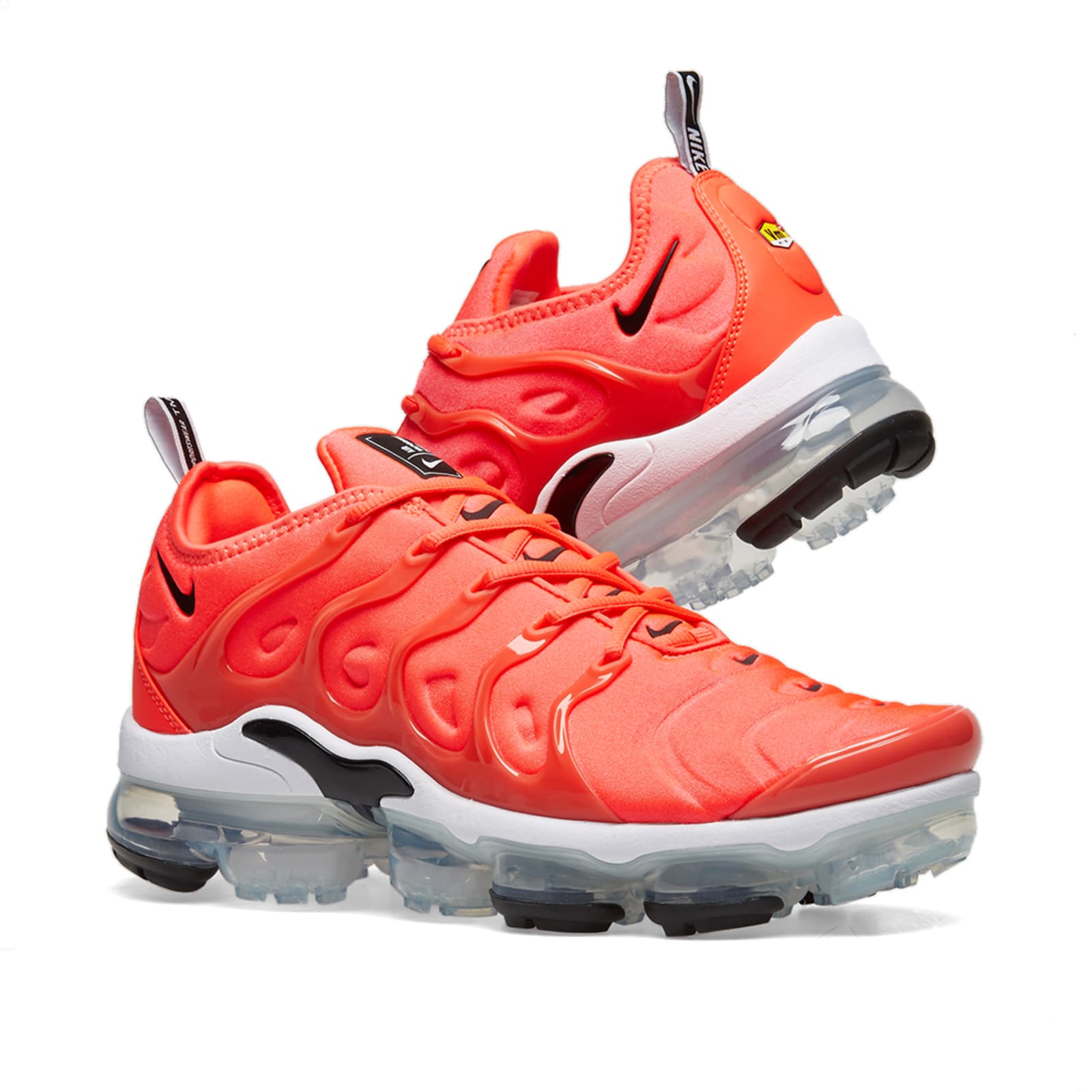 crimson vapormax plus