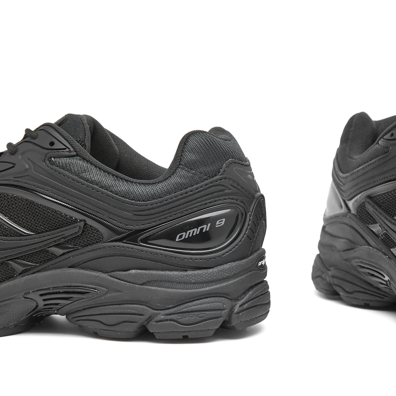 Why the Saucony ProGrid Omni 9 is Currently Taking Over Your Social Feed