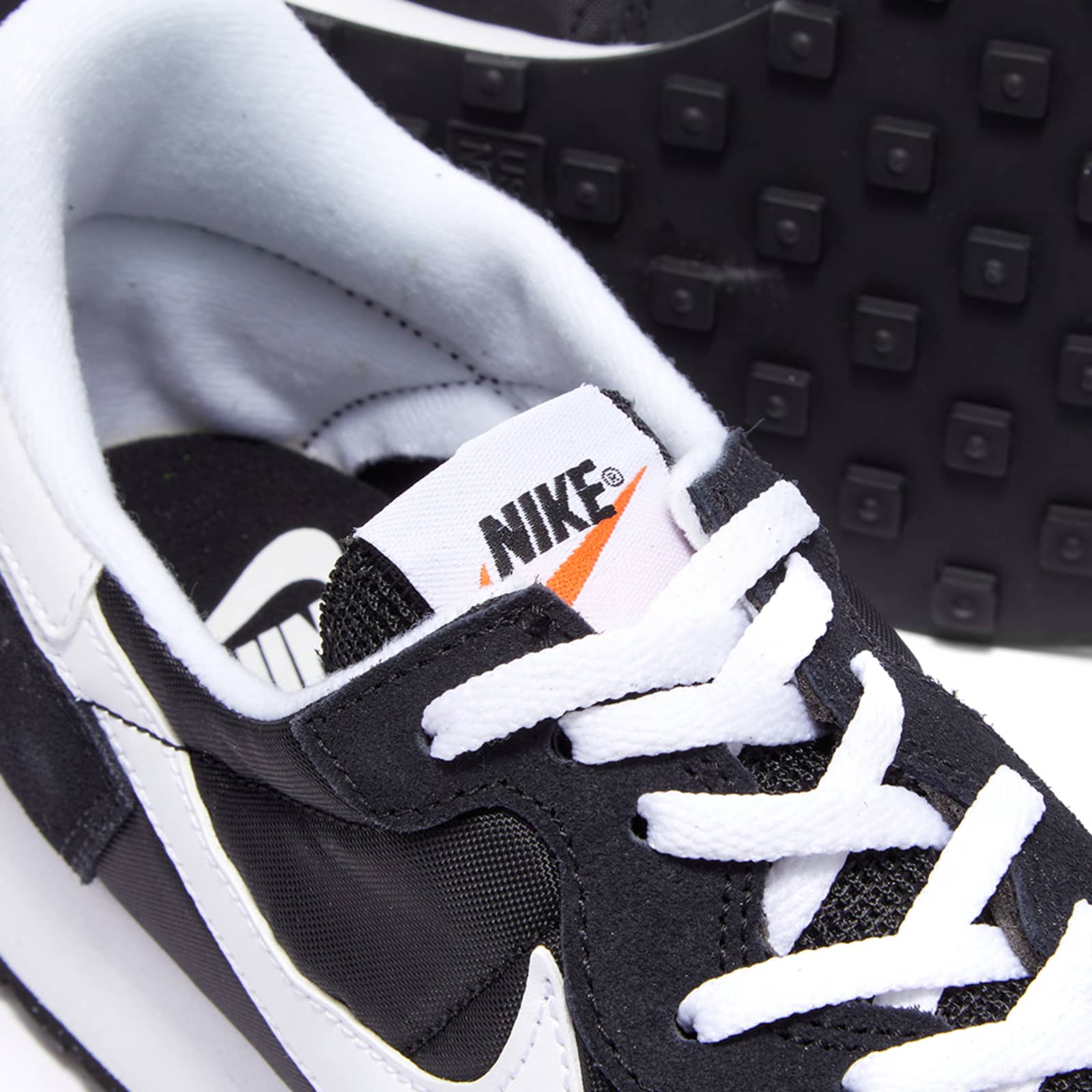 Nike Challenger OG - Black & White