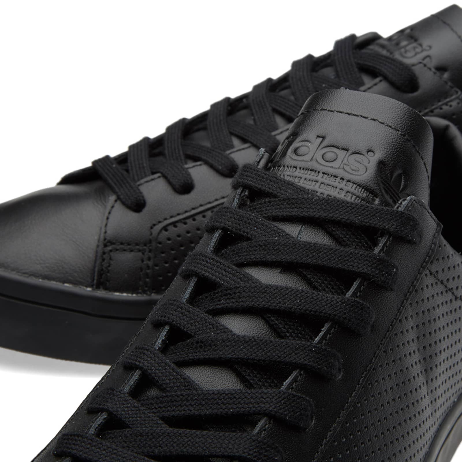 Adidas Court Vantage - Core Black & White