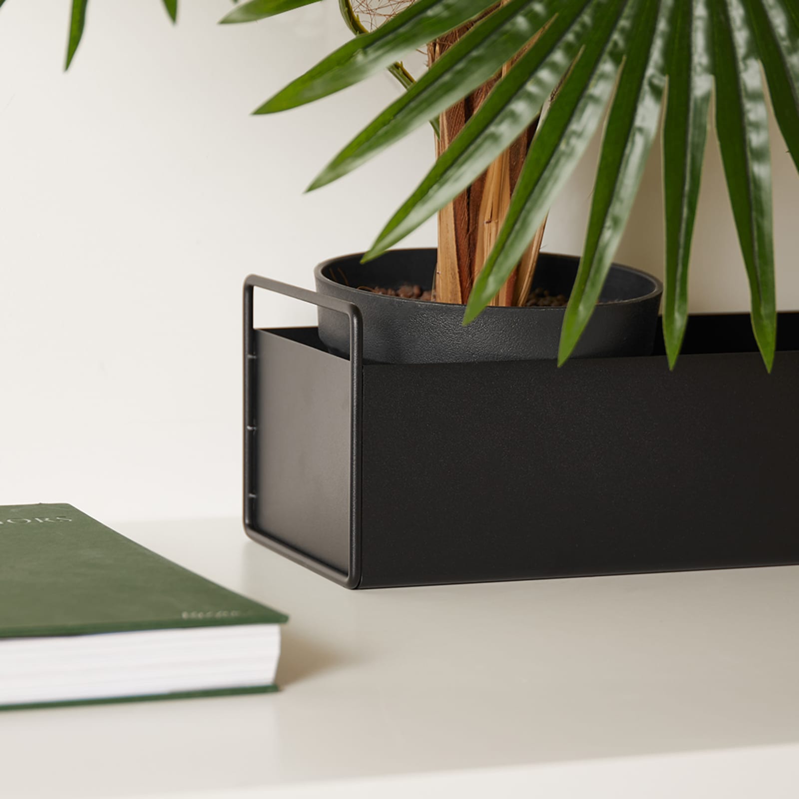 ferm LIVING Small Plant Box - Black